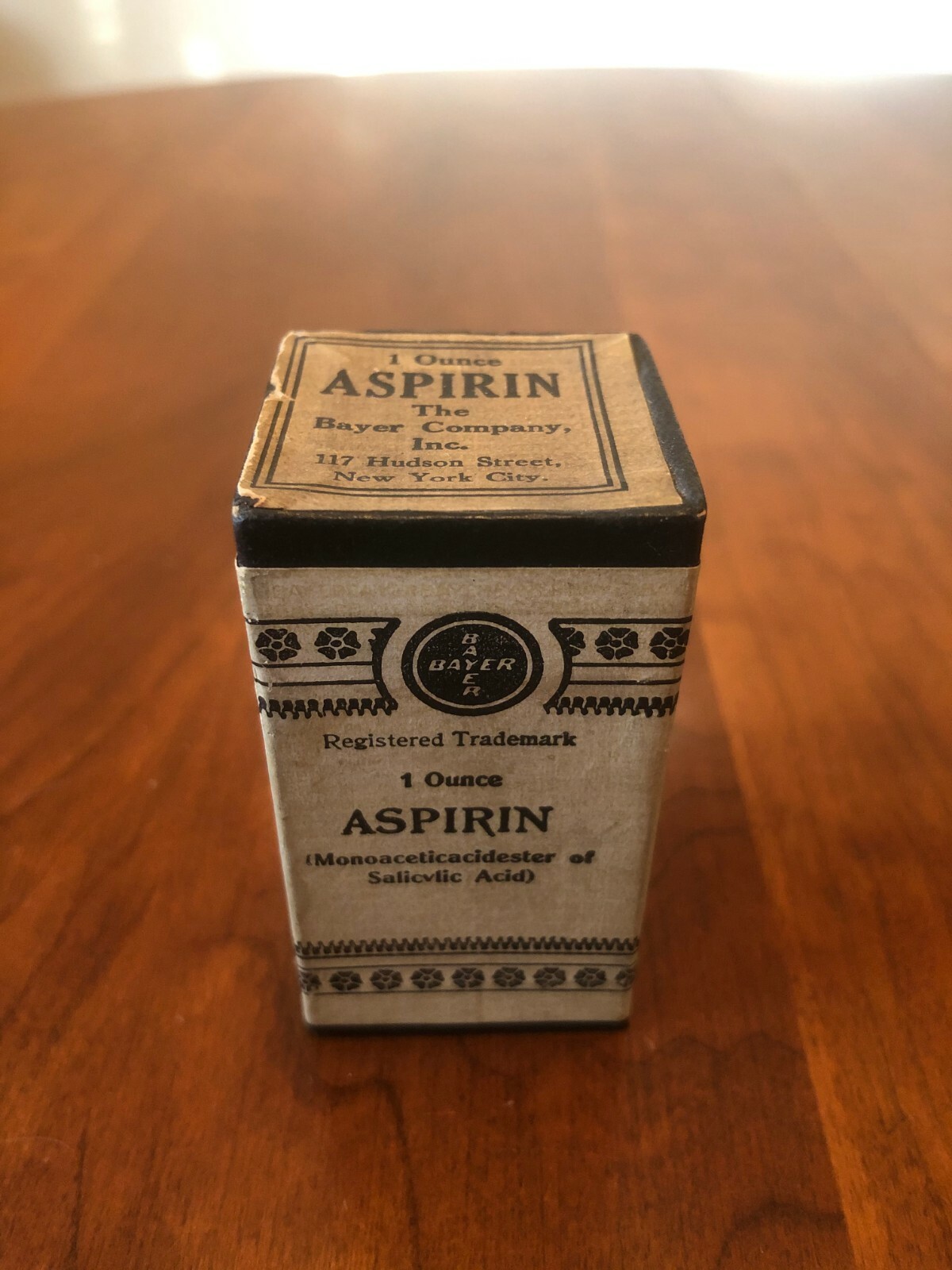 Extremely Rare 1 Ounce Box of Bayer Aspirin powder, circa 1913