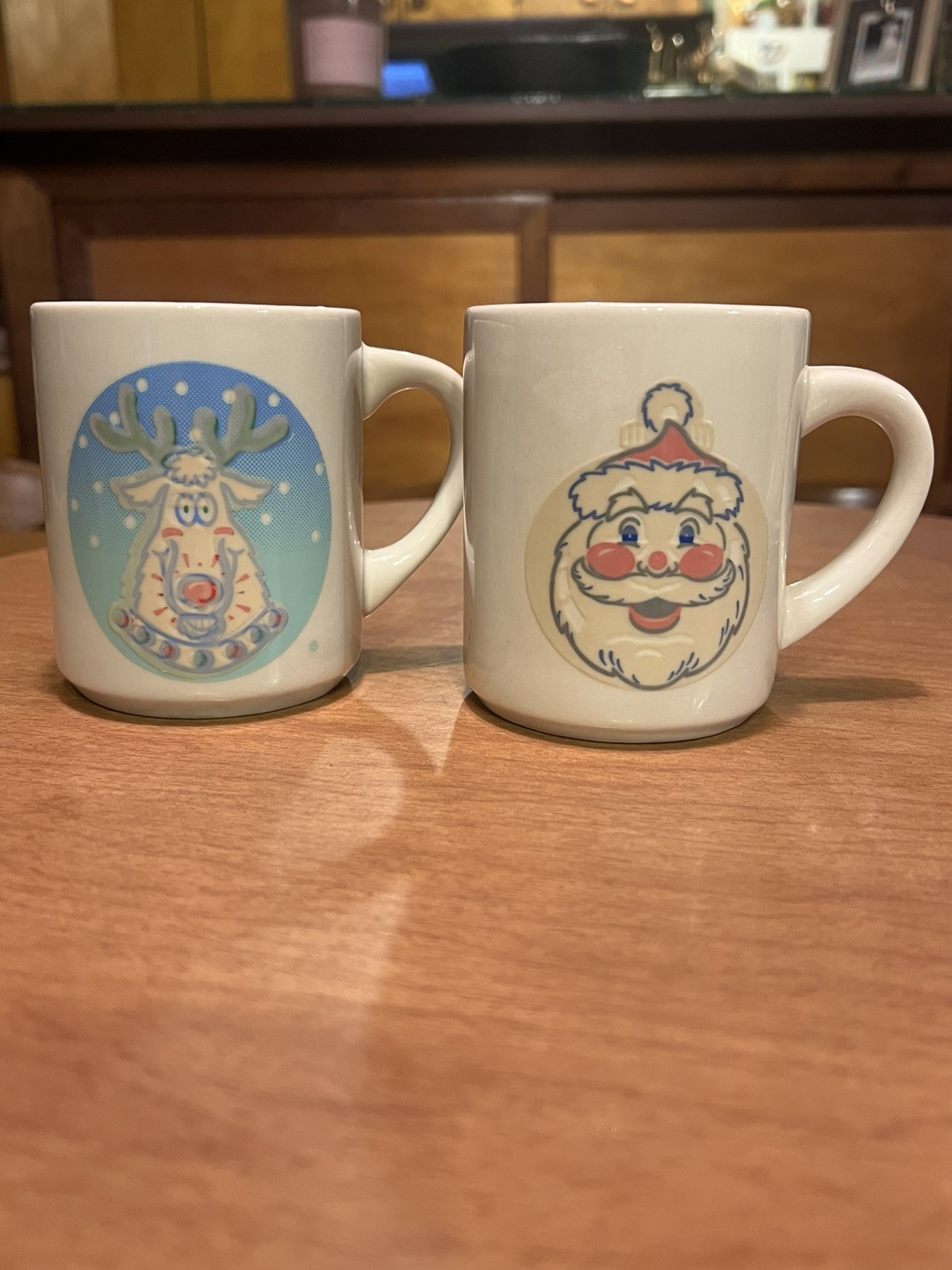 VINTAGE lot Denny’s Coffee Mug Heat Activated Christmas Santa Ornament/Reindeer