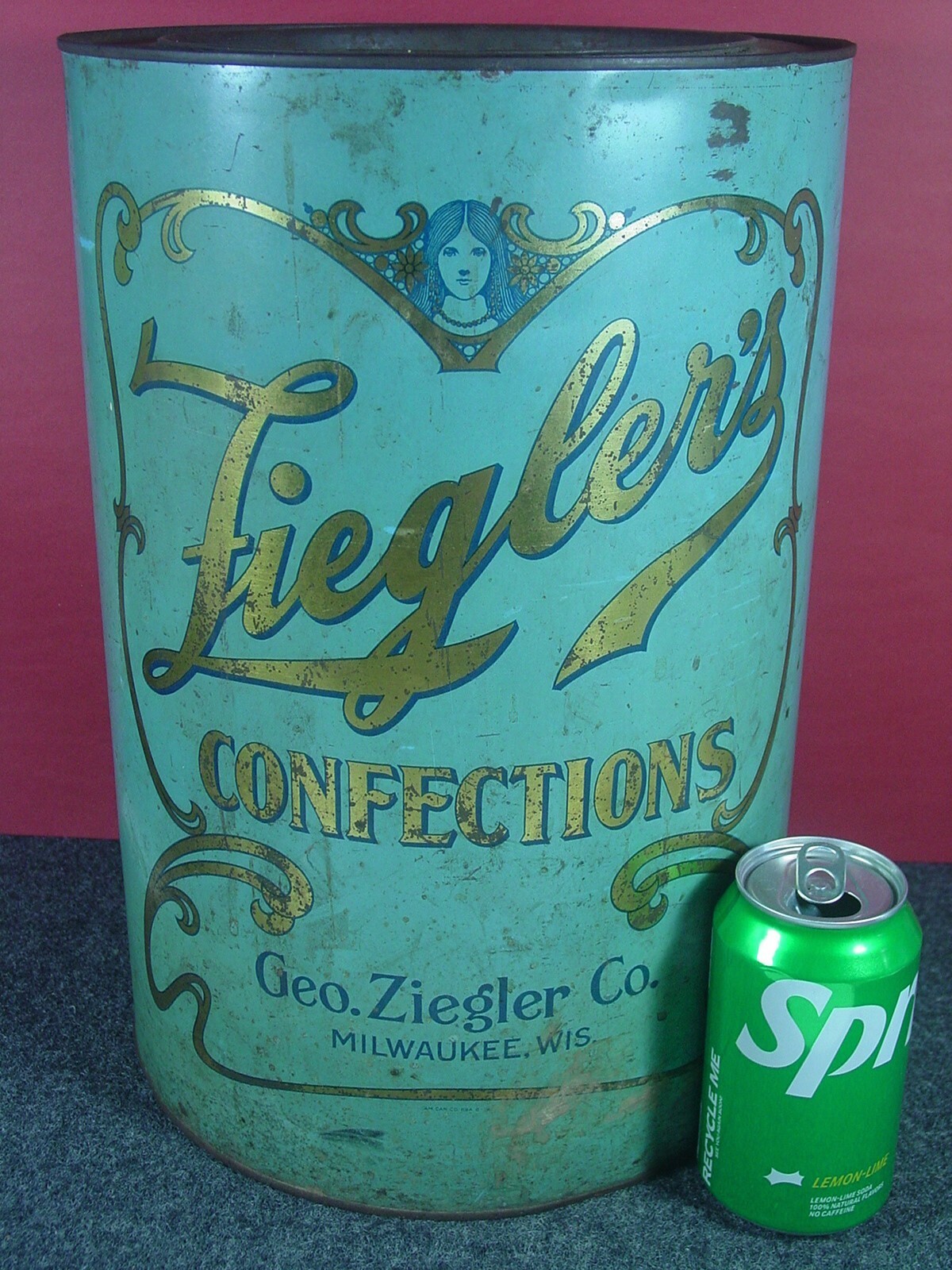 ZIEGLER’S CONFECTIONS PEERLESS CANDY Milwaukee, Wisconsin BIG COUNTRY STORE CAN