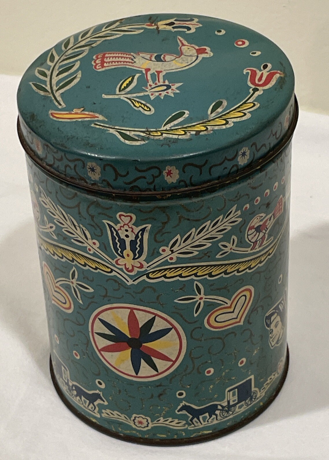 Vtg PA Dutch Candies Empty Round Heart Tin Can 5” Amish Horse Buggy Birds Heart