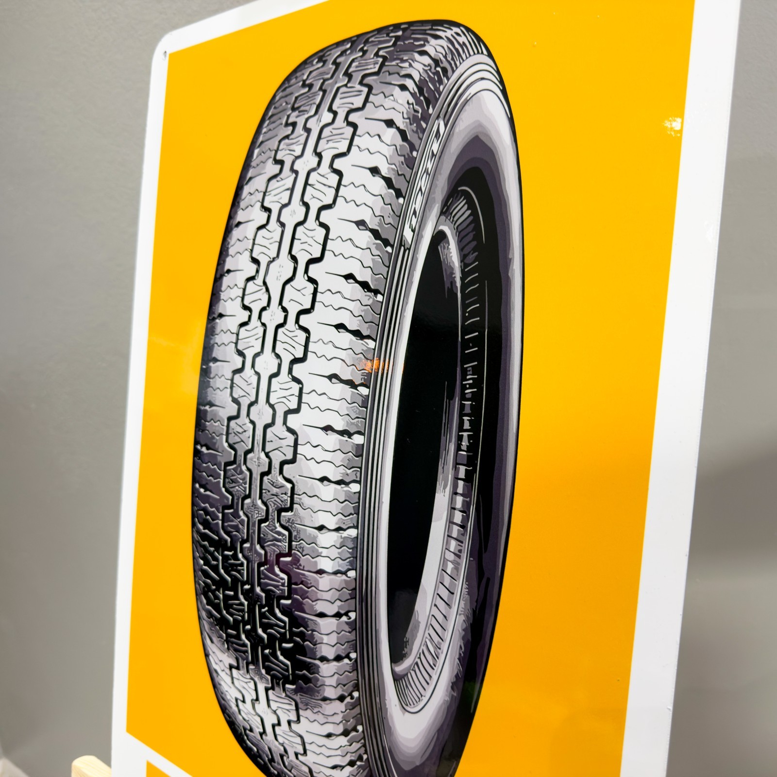Pirelli Tyre Advertising Sign–Heavy Metal Garage Decor – 40×60 cm (15.7″ × 23)