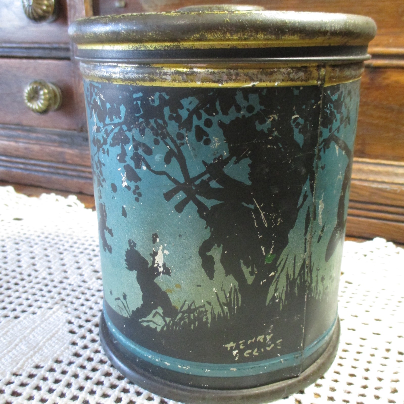 Antique Henry Clive tin Beautebox Canco Fairy Satyr blue scratches dancing candy
