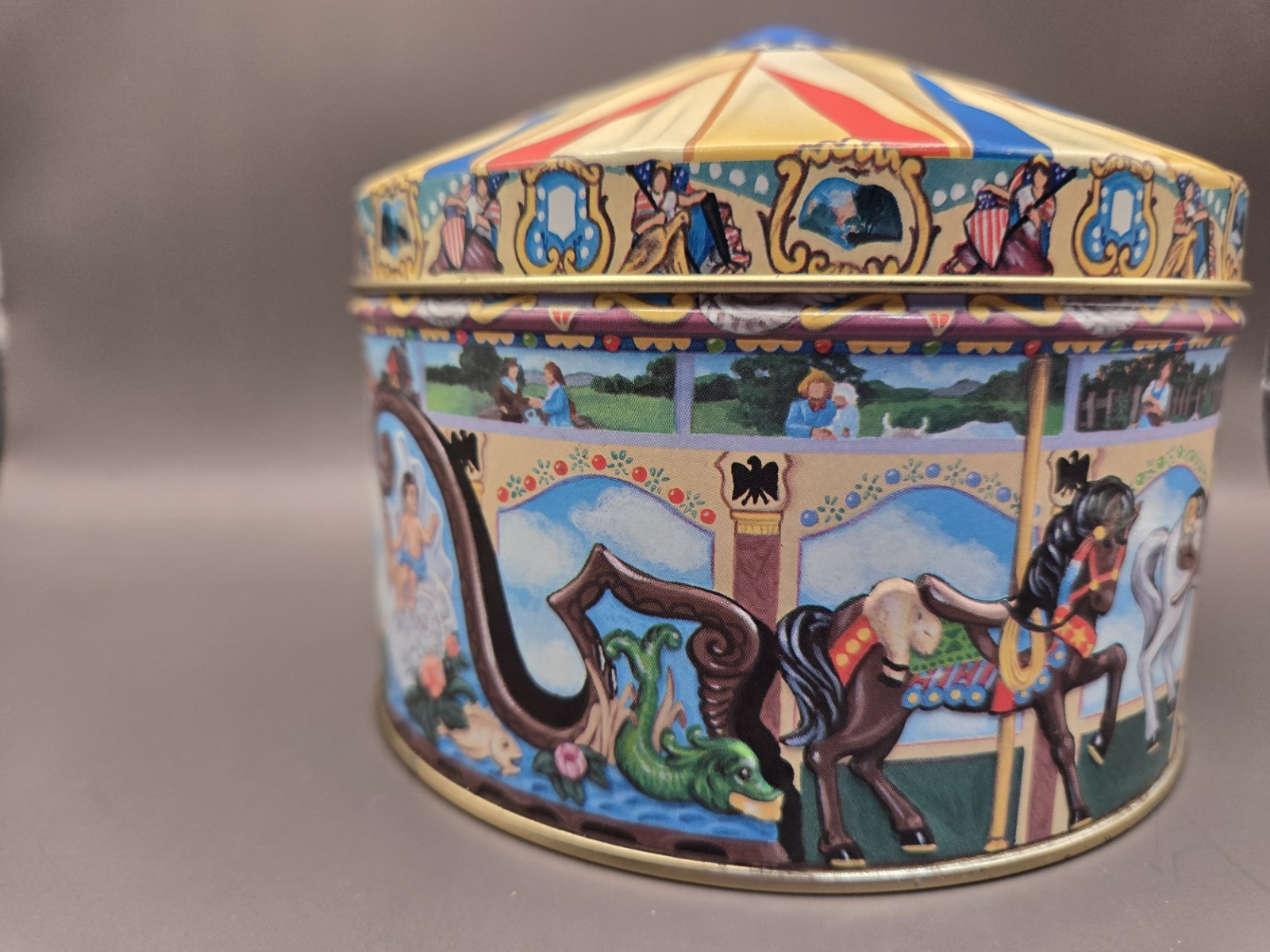 Hershey Park Carrousel Tin “Empty”
