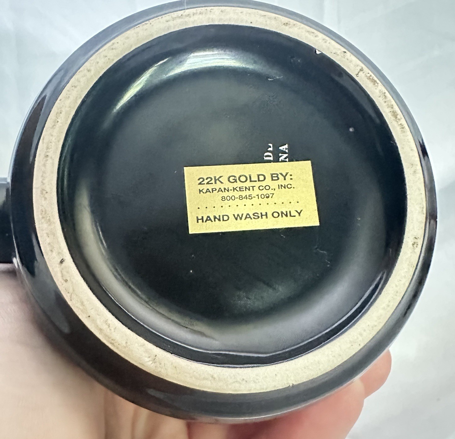 VINTAGE 1996 SMITH & WESSON FIREARMS BLACK/GOLD CERAMIC COFFEE MUG
