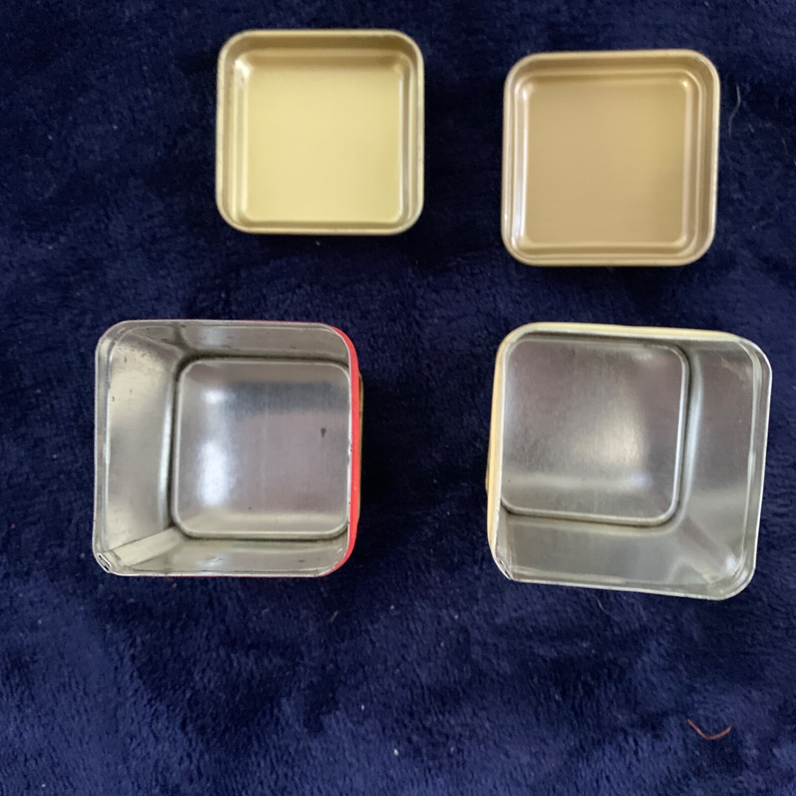 Lot of 2 VTG John Wagner & Sons Tea Tins EMPTY English Breakfast Russian Caravan