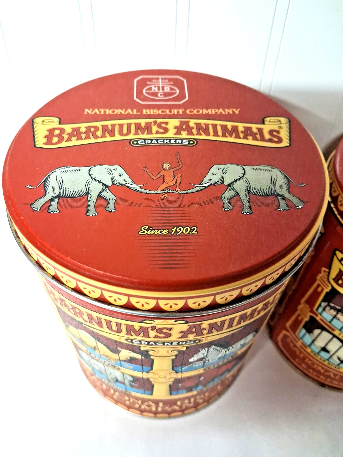 VINTAGE 1979 NABISXO BARNUMS ANIMALS NATIONAL BISCUIT CO. CRACKERS CIRCUS TIN CA