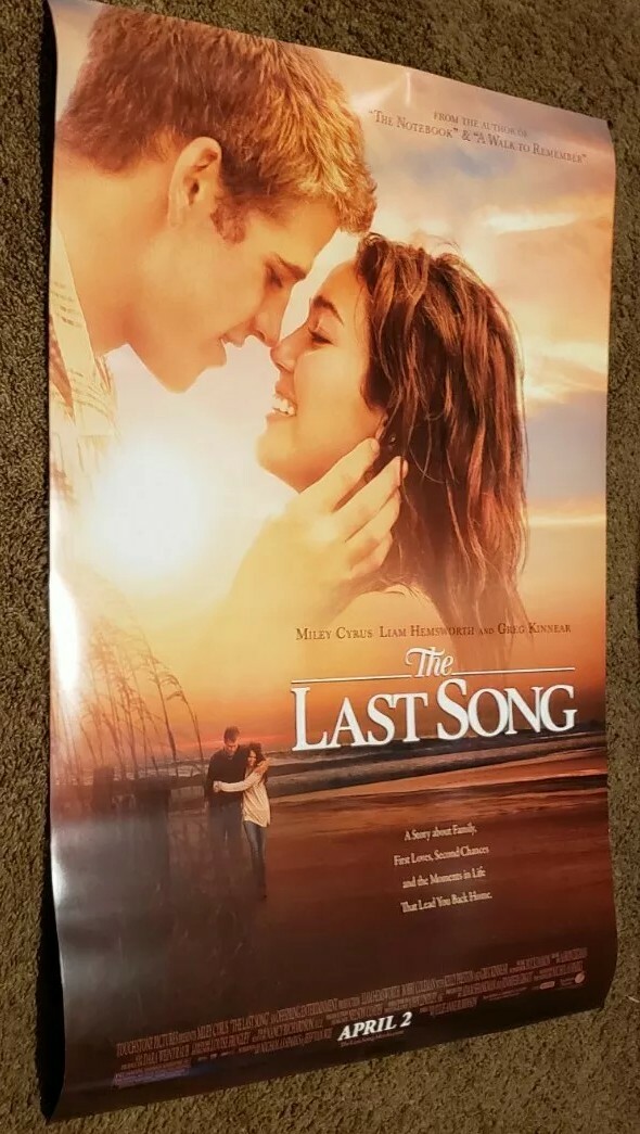 THE LAST SONG 39 x 27 PROMO MOVIE POSTER Miley Cyrus Liam Hensworth