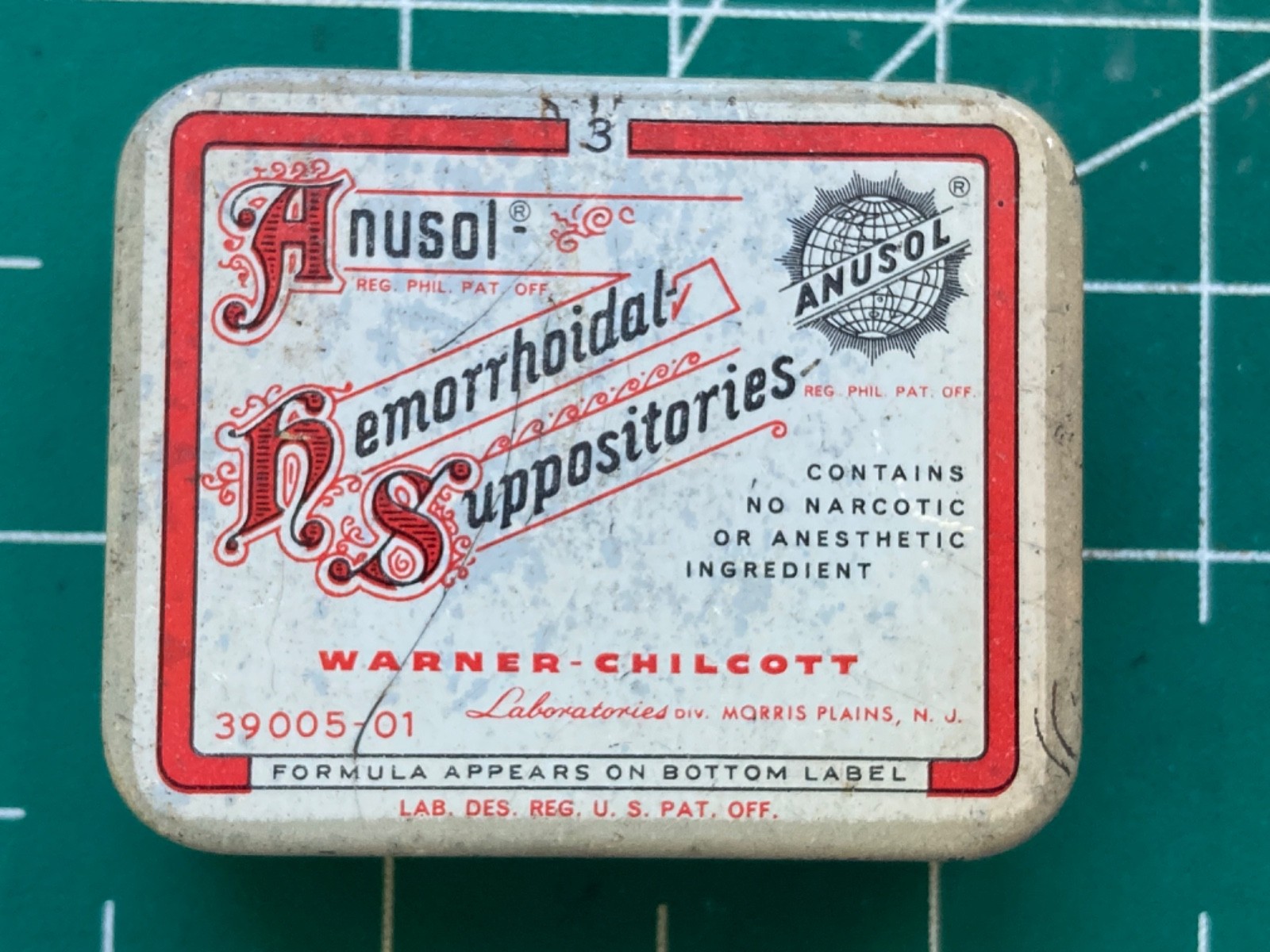 Vintage Advertising Anusol Hemorrhoidal Medicine Physicians Sample Pocket Tin