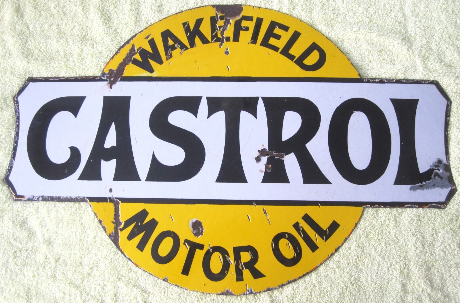 CASTROL WAKEFIELD MOTOR OIL PORCELAIN ENAMEL DIE-CUT SIGN ORIGINAL AUTHENTIC