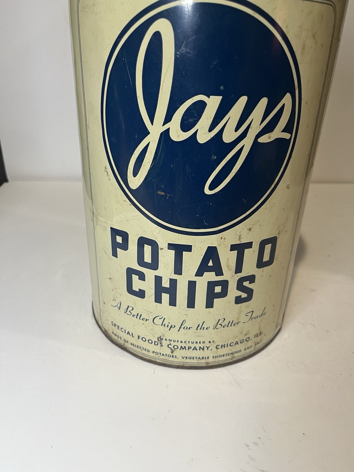 VINTAGE JAYS POTATO CHIP TIN 11.5″ Height 1940’s Shows Wear Rust