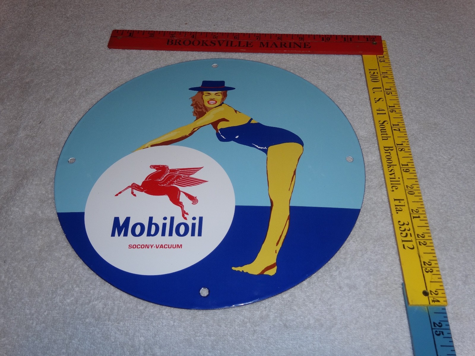 VINTAGE MOBIL MOBILOIL +MARILYN MONROE 11 3/4″ PORCELAIN METAL GASOLINE OIL SIGN