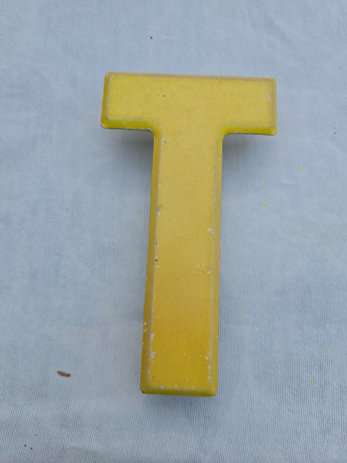 Vintage Metal 7.5” Letter T Commander Board Sign Yellow Marquee Letter With Clip