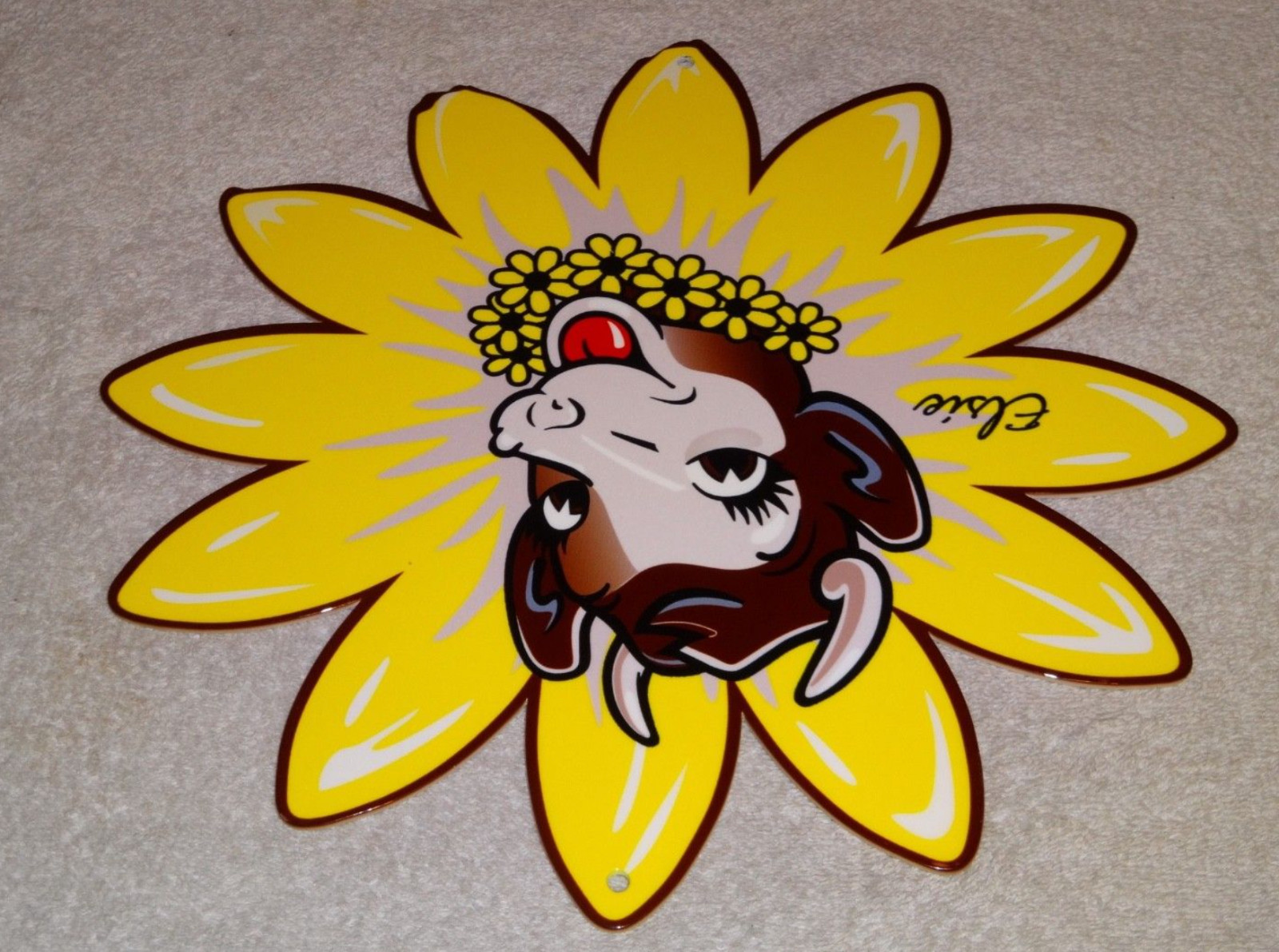 VINTAGE BORDEN’S DAIRY ELSIE THE COW 12″ ENAMEL METAL ICE CREAM FLOWER GAS SIGN!