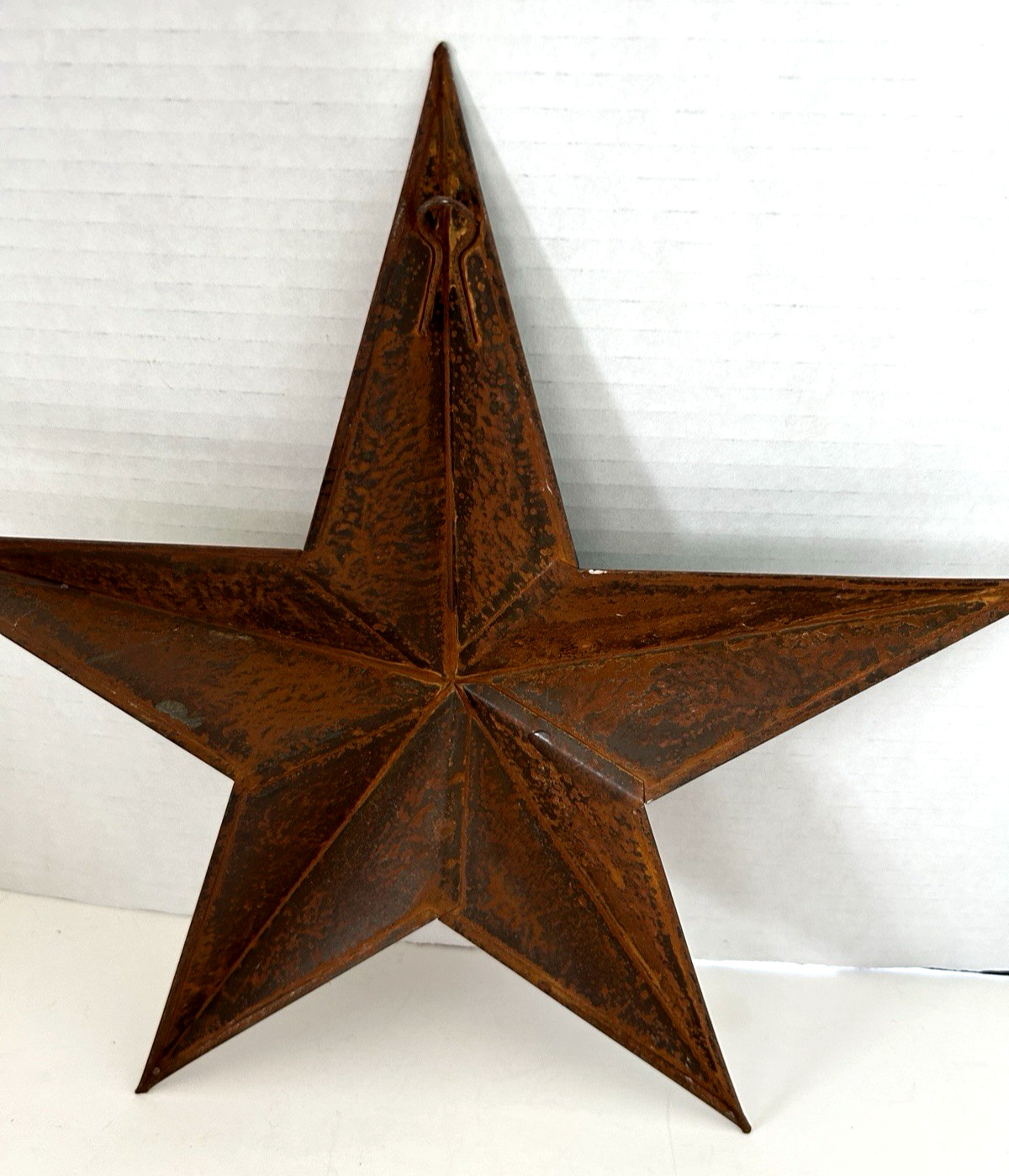 Flag Motif Tin Star Patriotic American Weathered Look Preowned