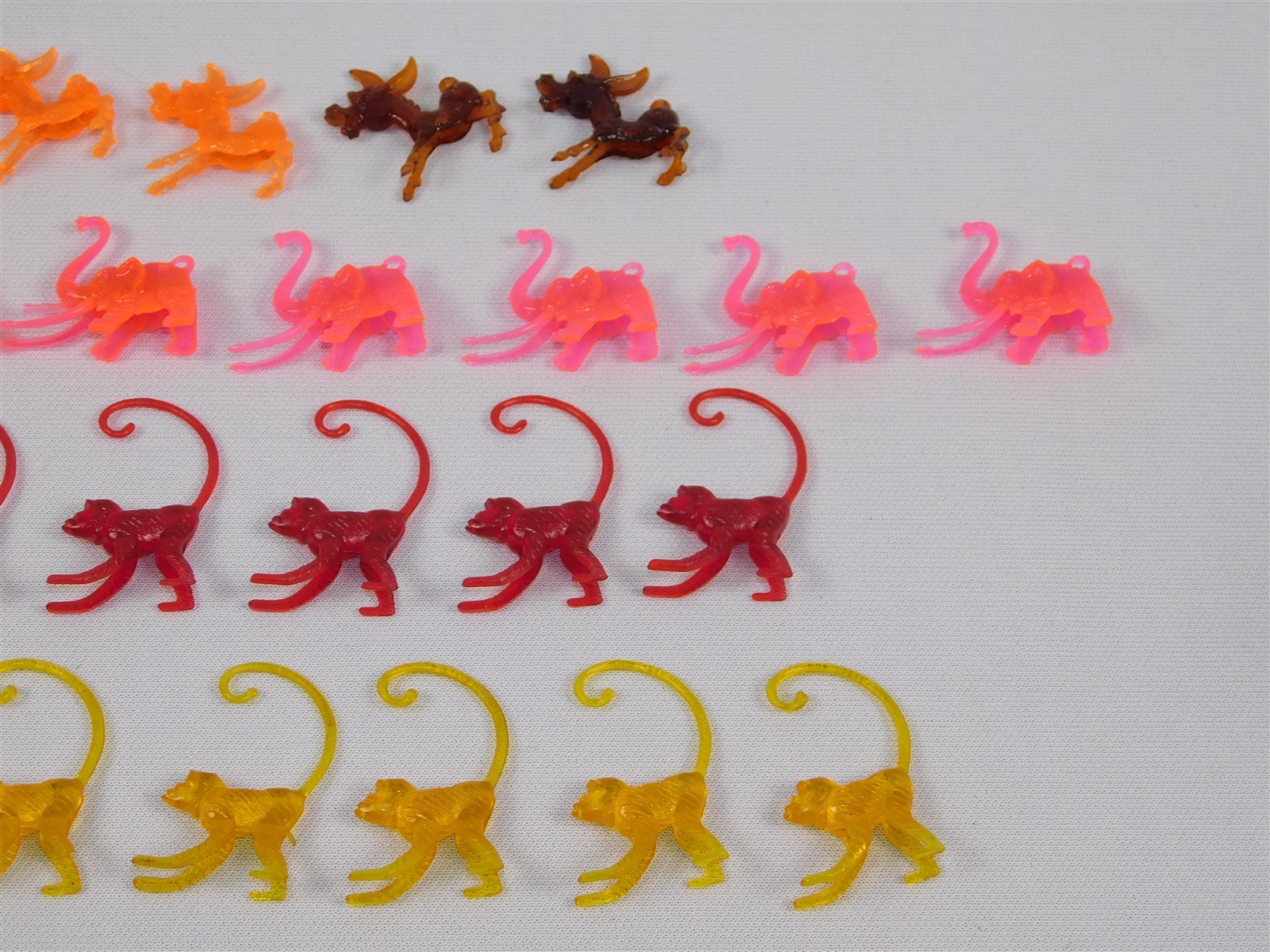 Vtg Gumball Machine Charms Cereal Toy Prizes Premium Hong Kong 1960s 1970s
