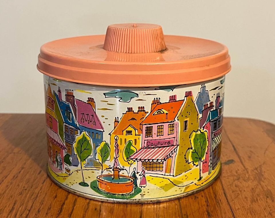 Vtg 1959 MRS LELAND’S Golden Butter Bits Candy Tin w/ French Street Scenes