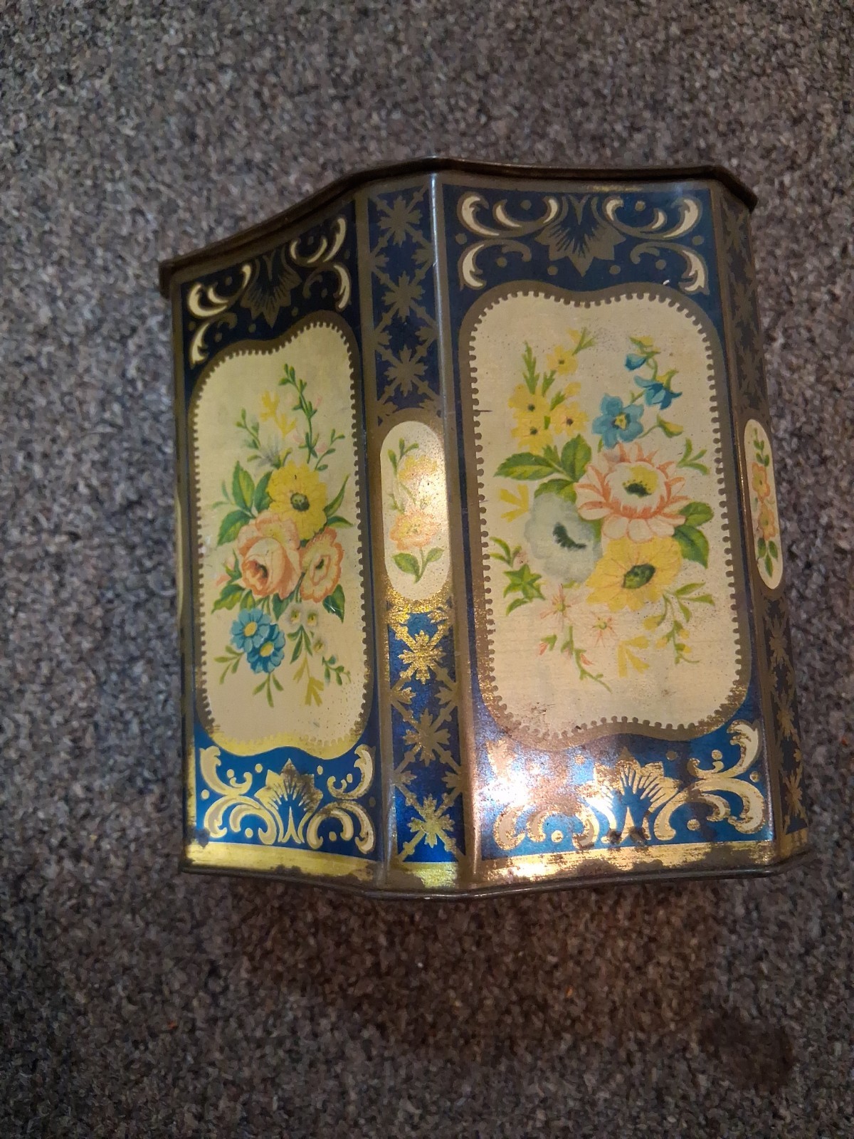 Vintage Murray Allen Regal Crown Tin Black With Floral Pattern EUC