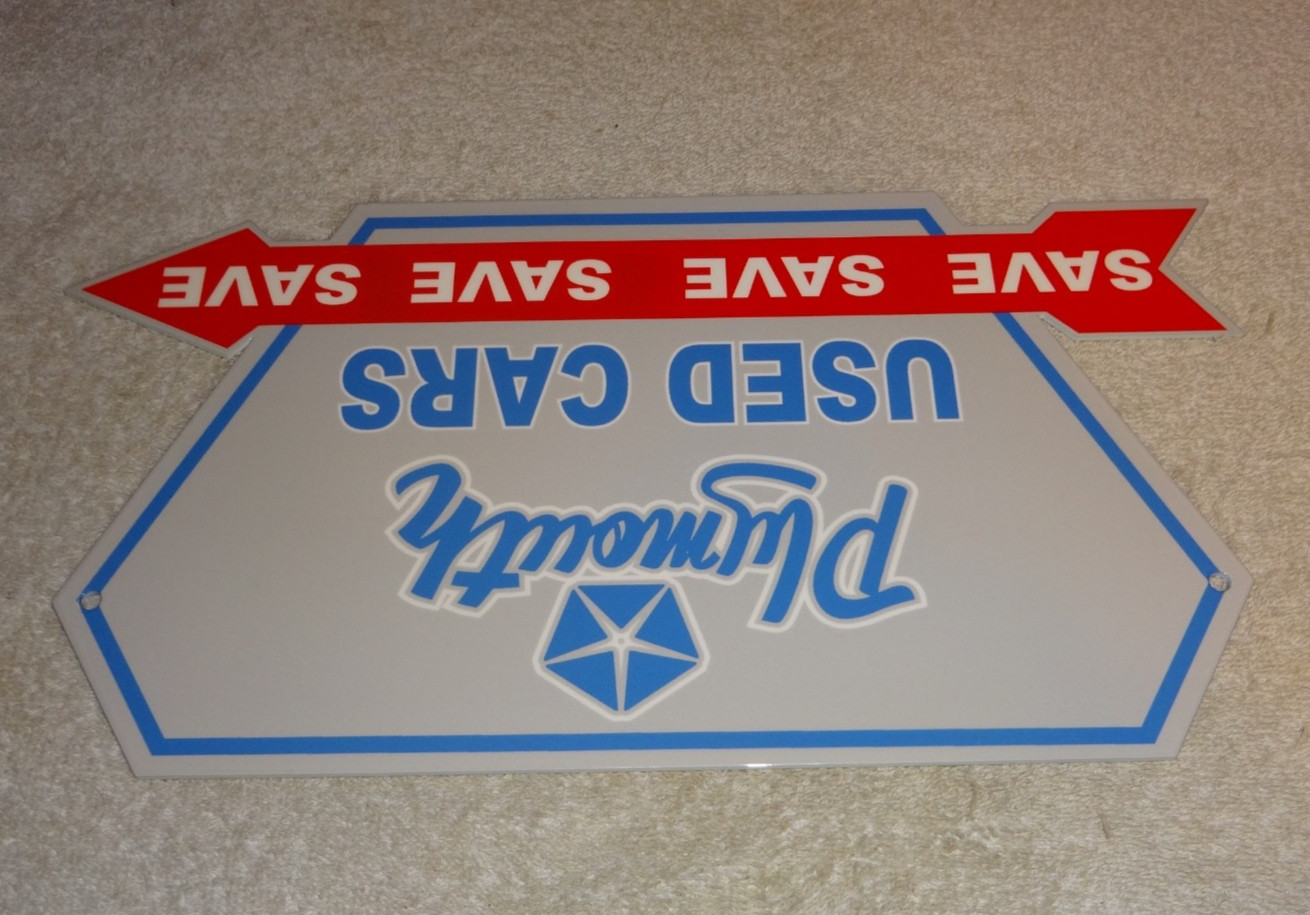 VINTAGE PLYMOUTH USED CARS ARROW SAVE 13″ ENAMEL METAL DEALER, GASOLINE OIL SIGN