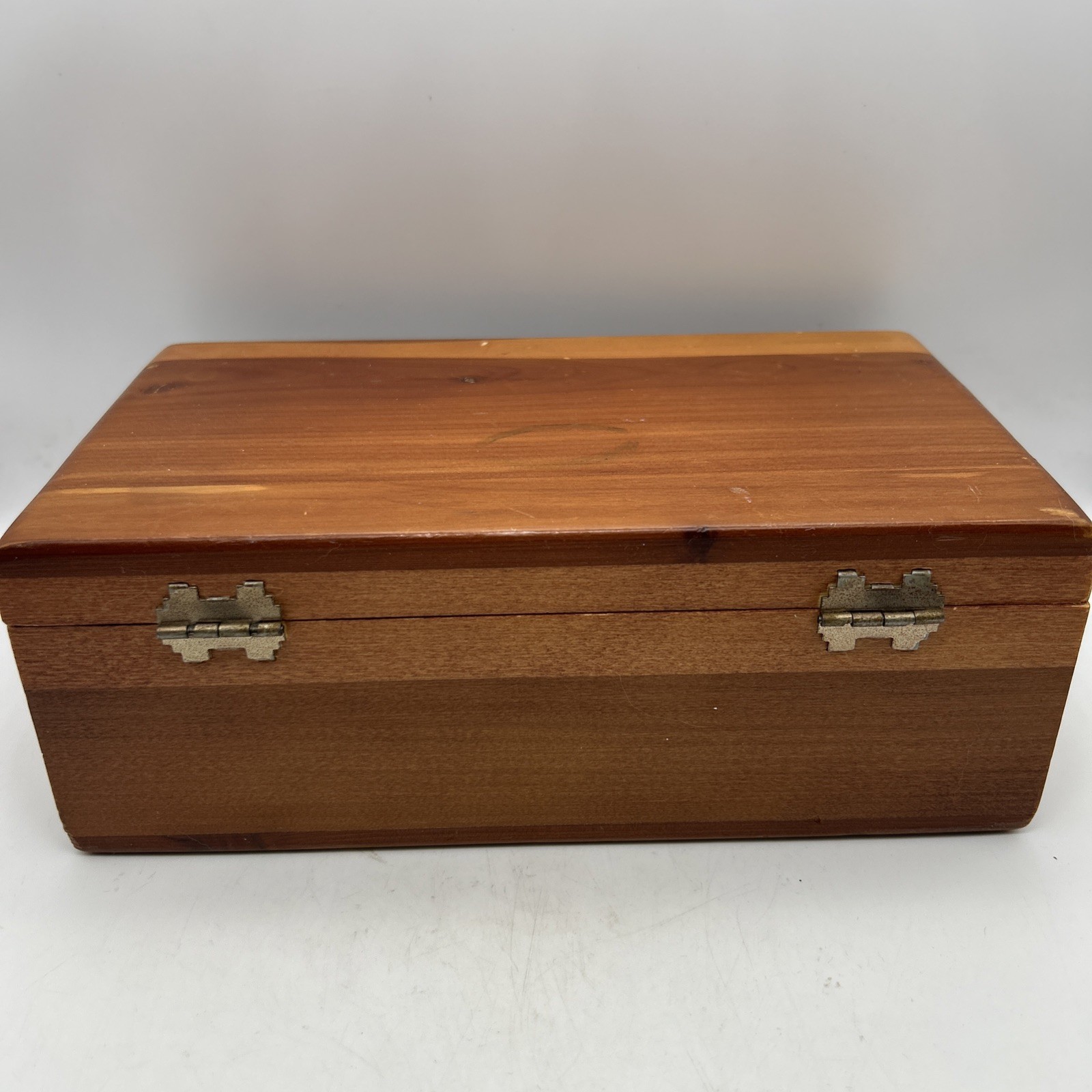 Lane Cedar Chest 9” X 4 3/4” X 3 1/4” Salesmans Sample Snellville Georgia No Key