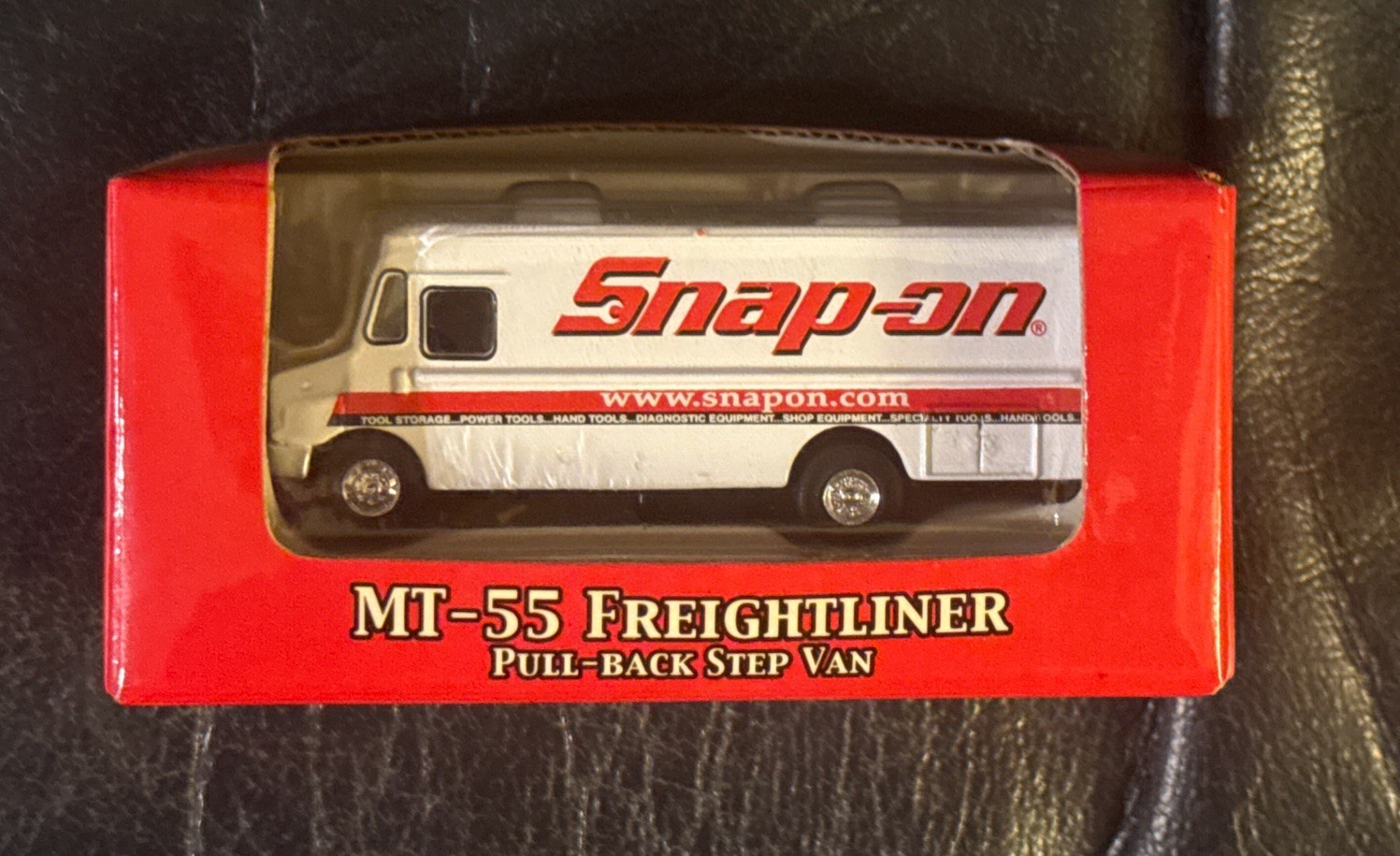 SNAP-ON TOOLS 2003 CROWN PREMIUMS MT-55 FREIGHTLINER PULL BACK STEP VAN METAL