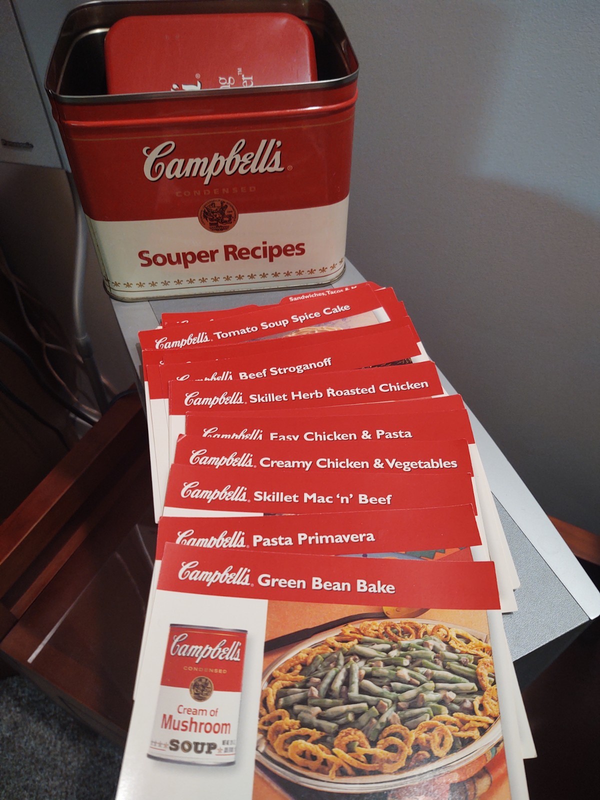 Vintage Campbell’s Souper Recipes Tin W/ Index Card Storage. Original Recipes