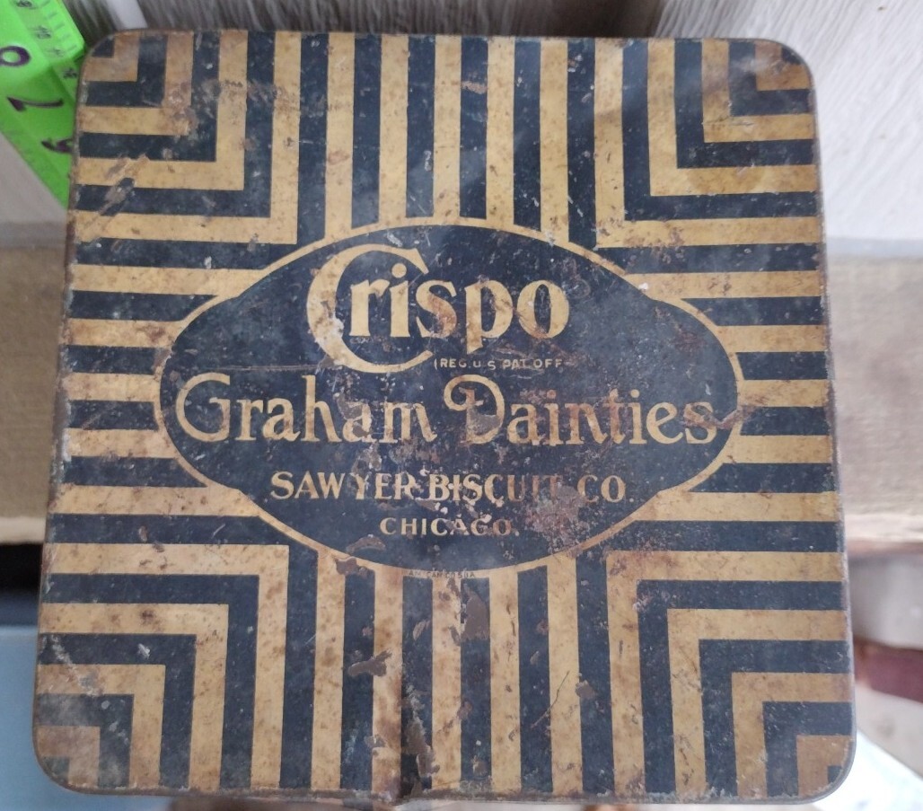 Vintage Crispo Graham Dainties Sawyer Biscuit Co. Tin Box Chicago Blue Stripe