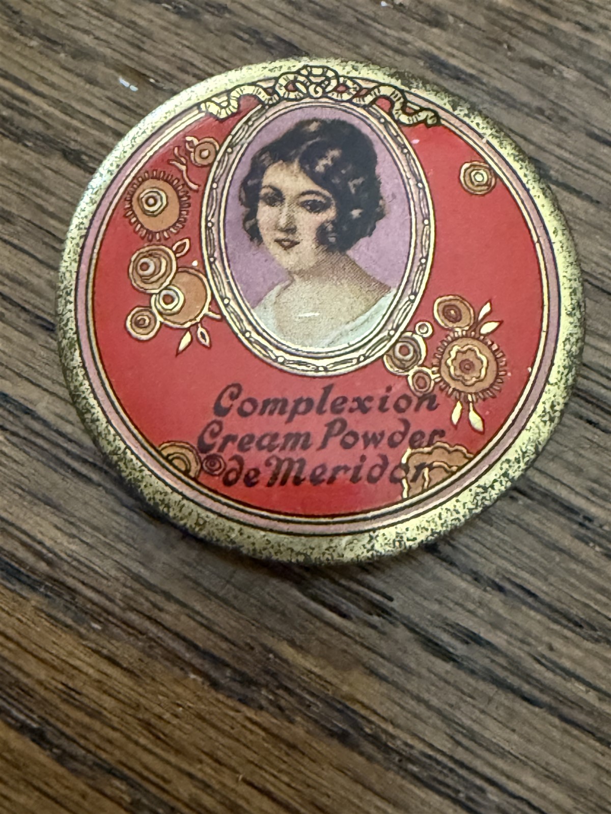 VINTAGE ADVERTISING LITHO LADIES COMPLEXION POWDER MERIDOR COSMETIC SAMPLE TIN
