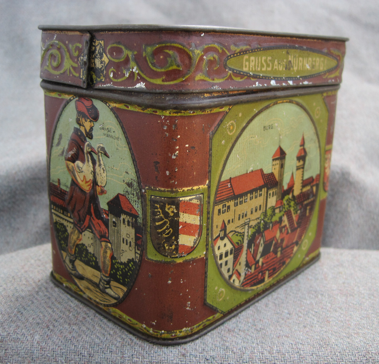 VTG 1920s-1930s? EMBOSSED HAEBERLEIN METZGER COOKIE TIN CAN NUREMBERG GERMANY