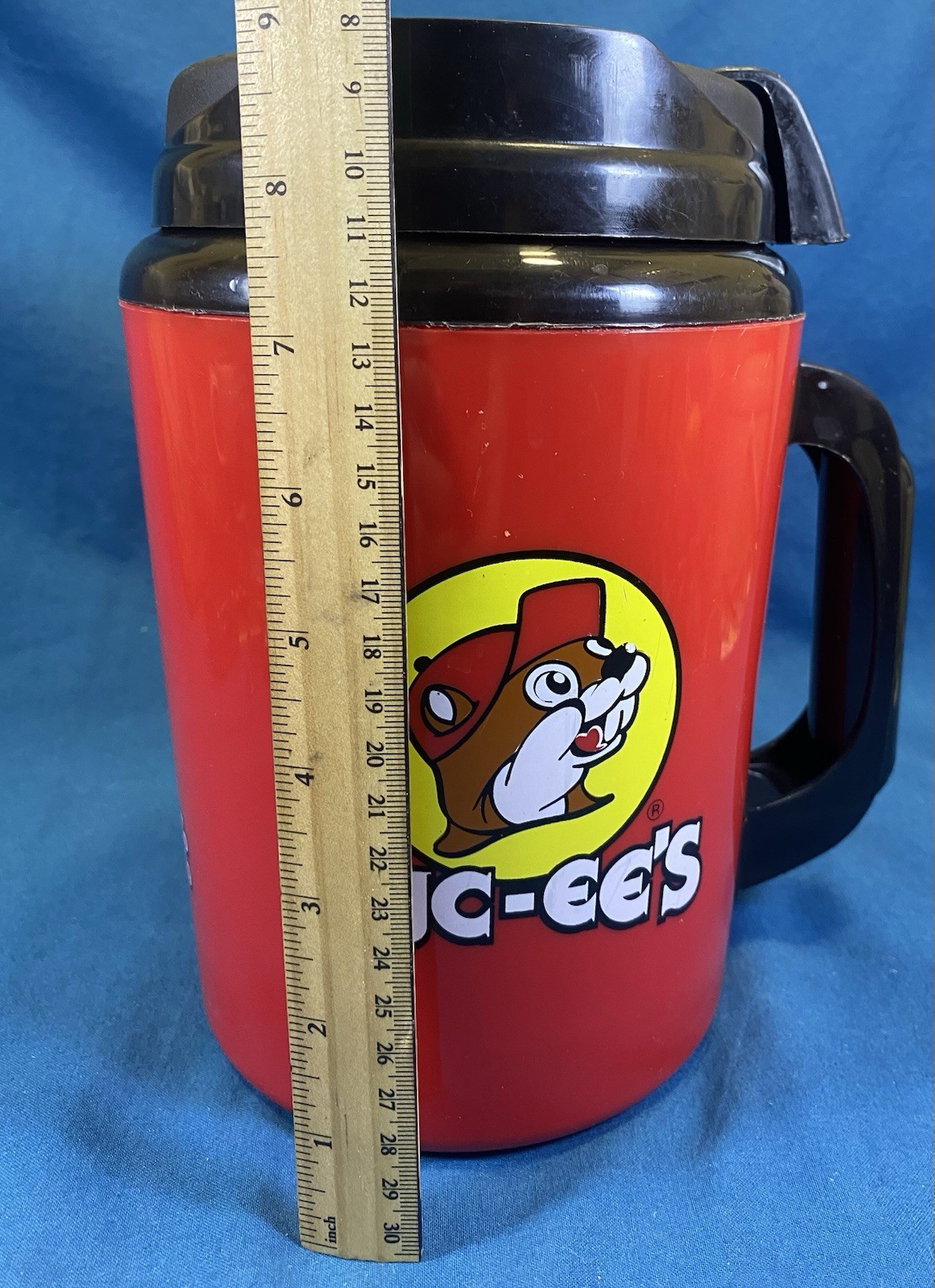 Buc-ee’s Thermo-Serv Insulated Wide Travel Mug Red & Black 52 oz Tumbler Cup Lid