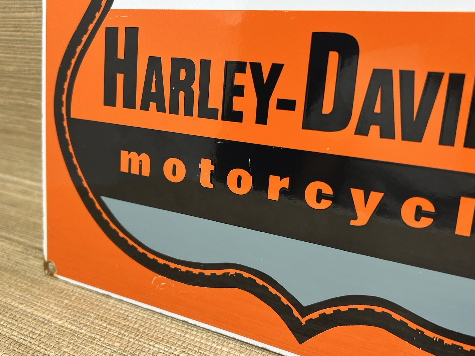 VINTAGE HARLEY DAVIDSON MOTORCYCLES PORCELAIN DEALERSHIP SIGN GAS OIL QUALITY