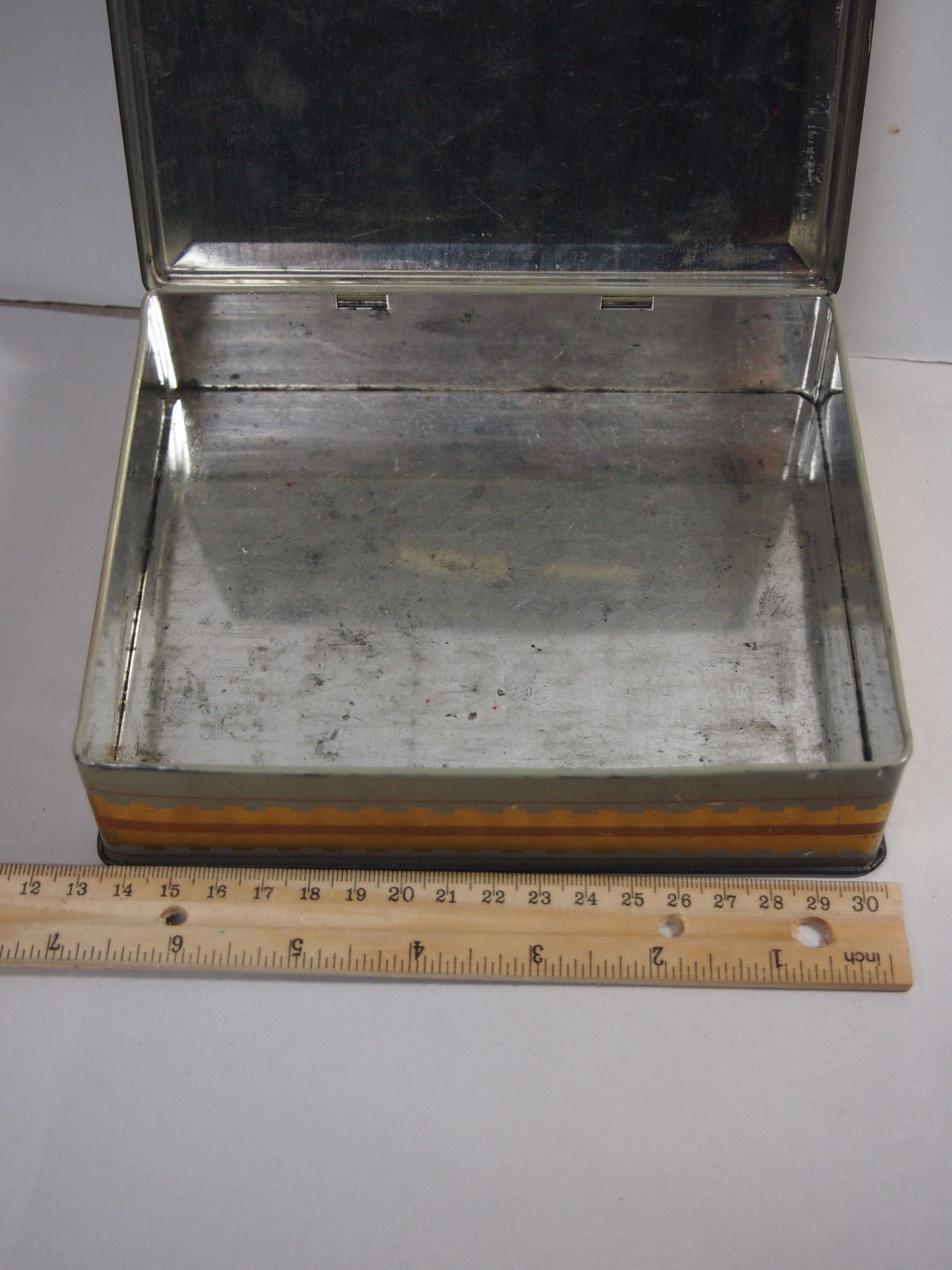 VINTAGE SHARP’s ASSORTED TOFFEE ADVERTISING TIN BOX