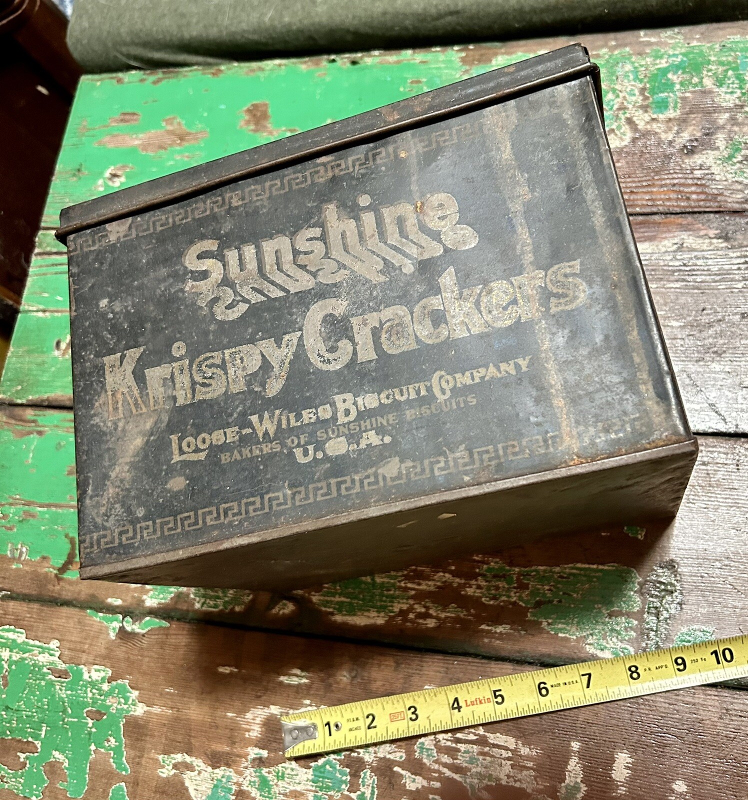 Vintage Sunshine Krispy Crackers Yum Yum Waffles Biscuit Advertising Tin USA