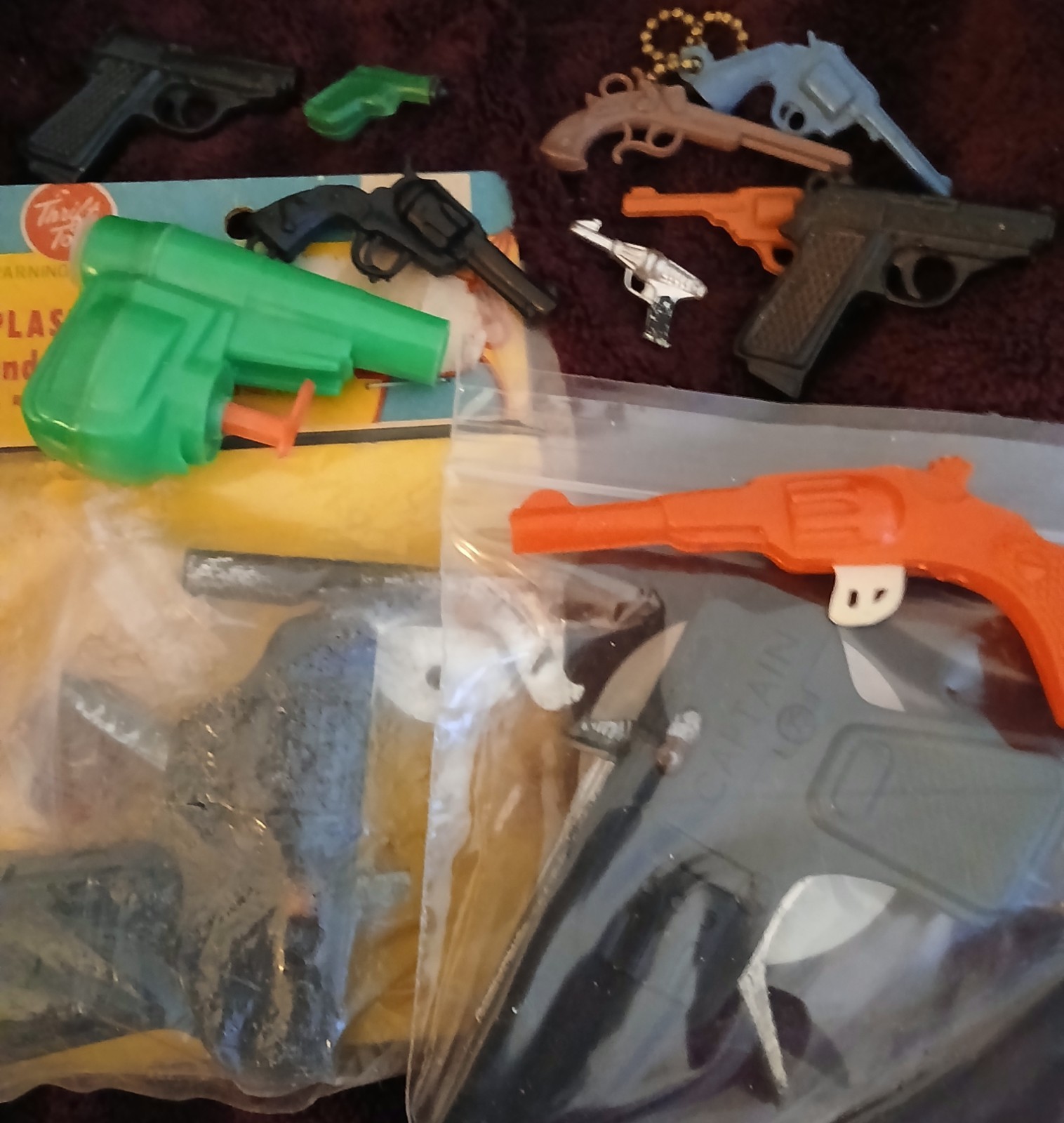 Various Vintage 1960’s? Guns – Water, Cap, Gumball, Etc…