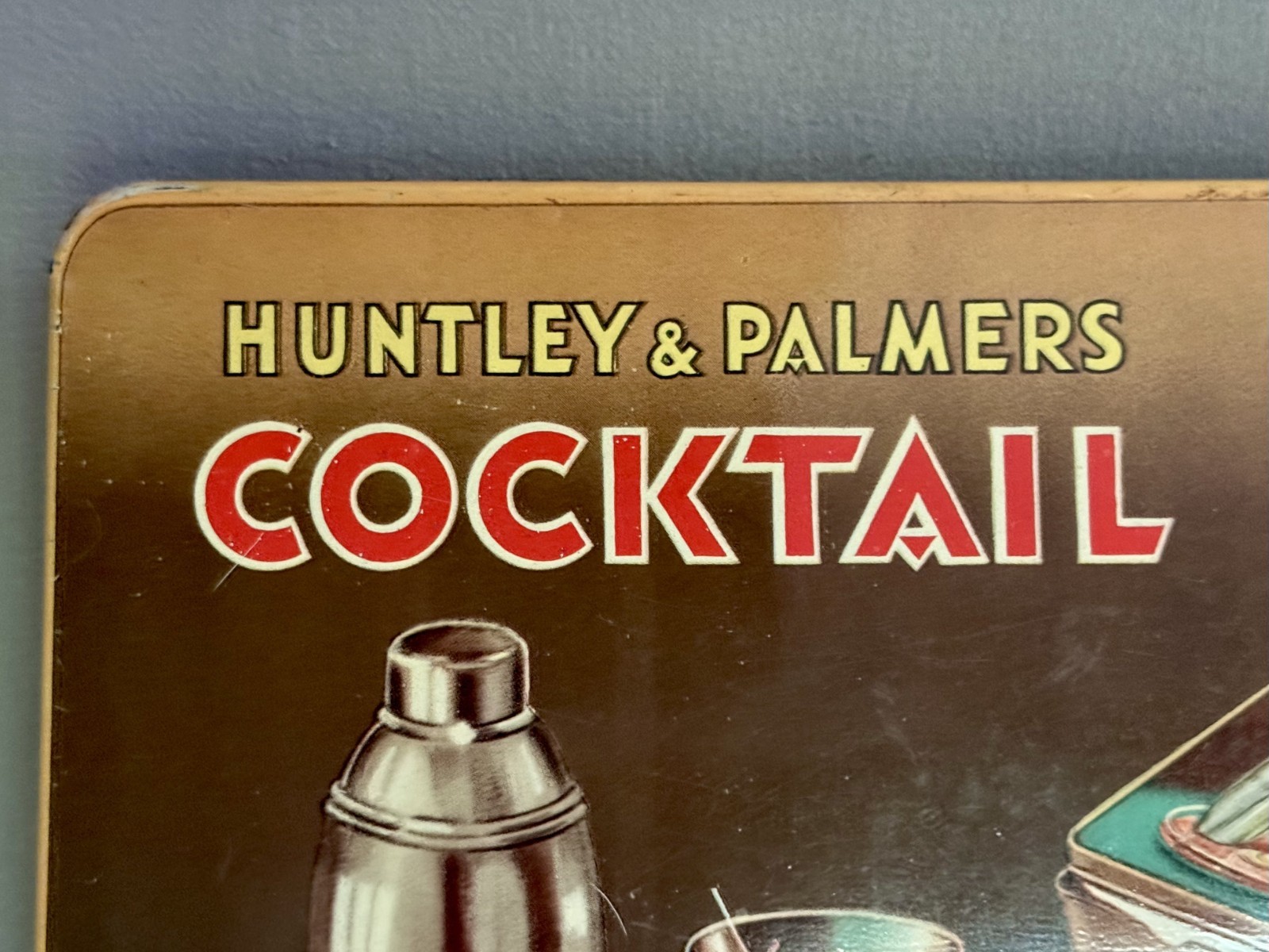 Vintage Huntley & Palmers ‘Cocktail Assorted Biscuits’ Tin Great Litho Graphics!