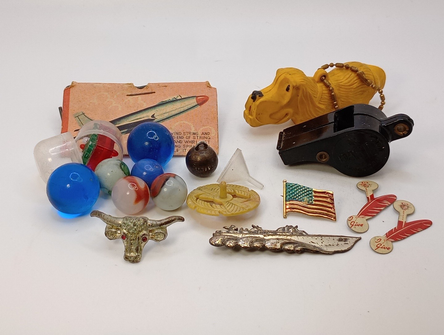 Lot Of Vintage 1950’s Crackerjack/Gumball Machine Toys And More