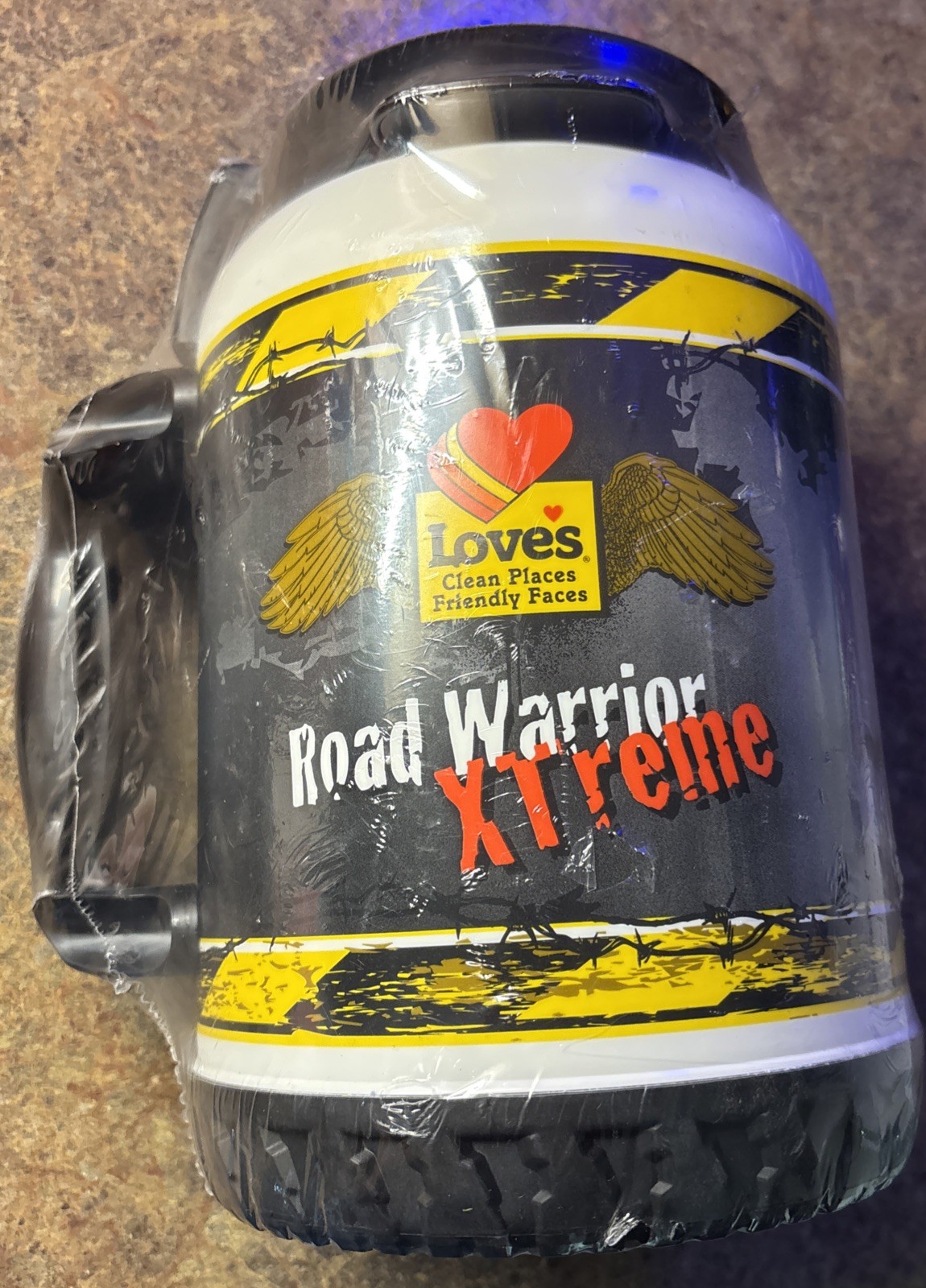 Love’s Insulated 10″ Mug Road Warrior Xtreme Whirley Rare Tire Tread