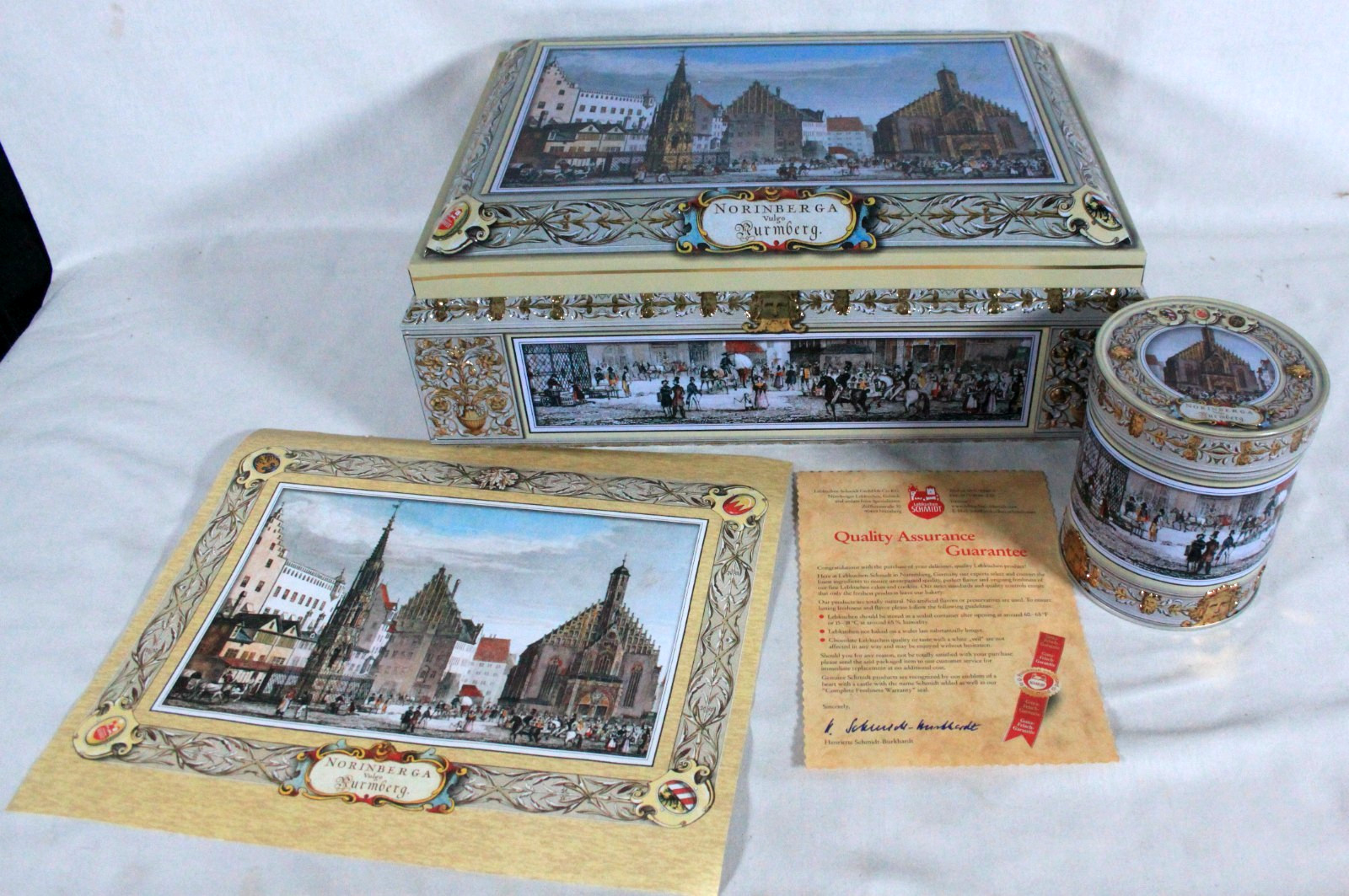 2004 SCHMIDT NURNBERGER LEBKUCHEN FESTIVE 2 PC SET TIN CHEST 16.5″ x 12″ X 7″