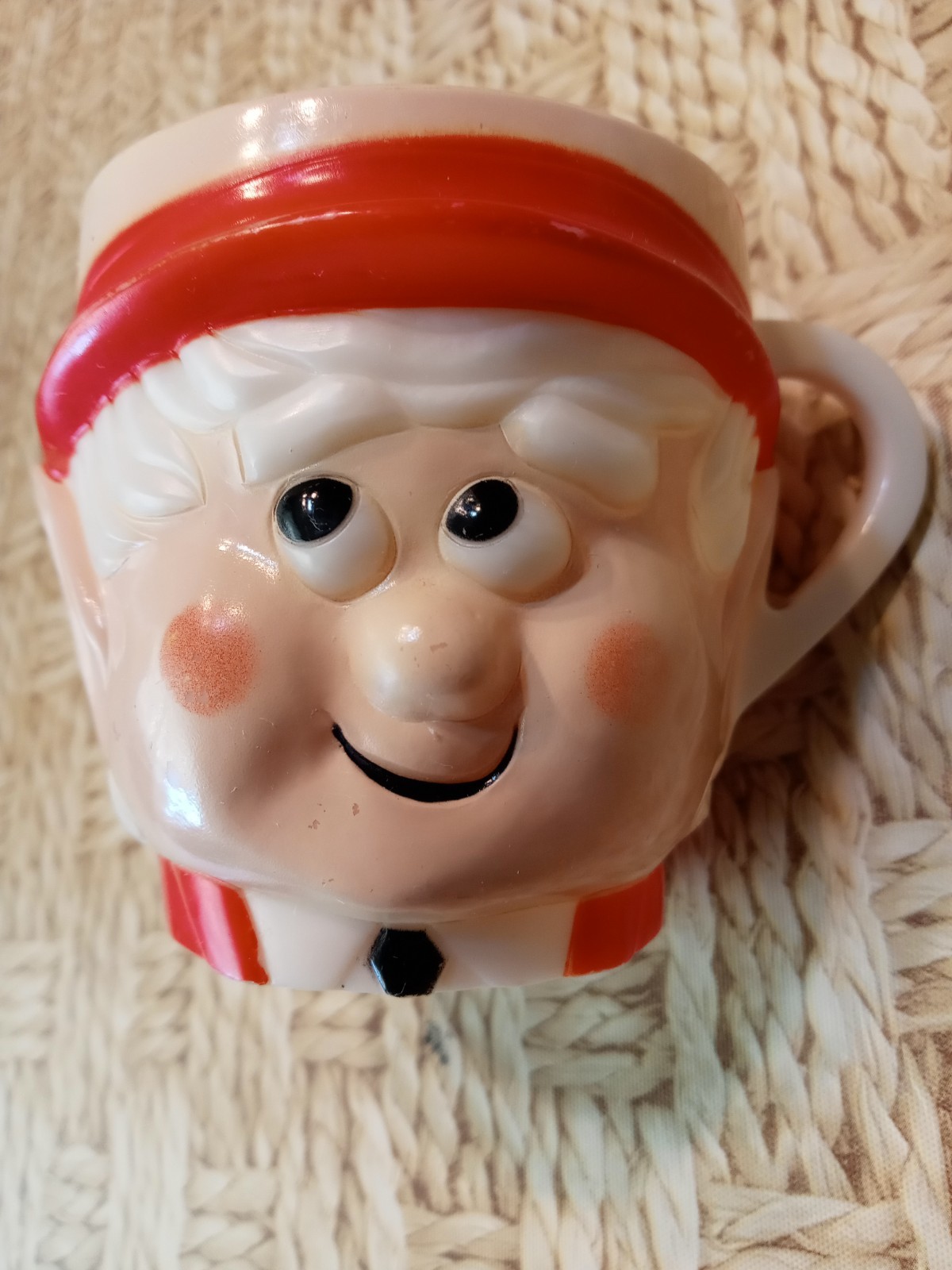 Vintage Keebler Elf plastic mug/cup circa 1972