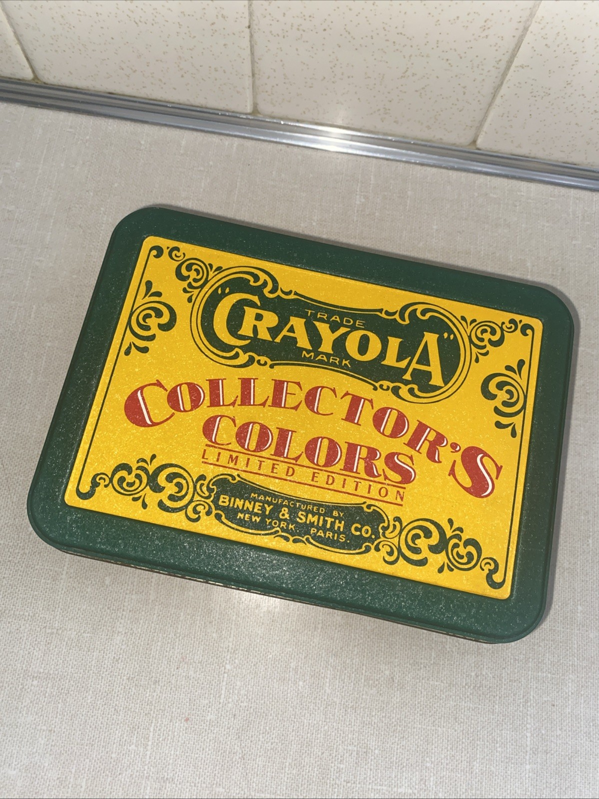Crayola VTG 91’ Crayon Collector’s Tin Limited Edition 1990 Crayons Opened Used