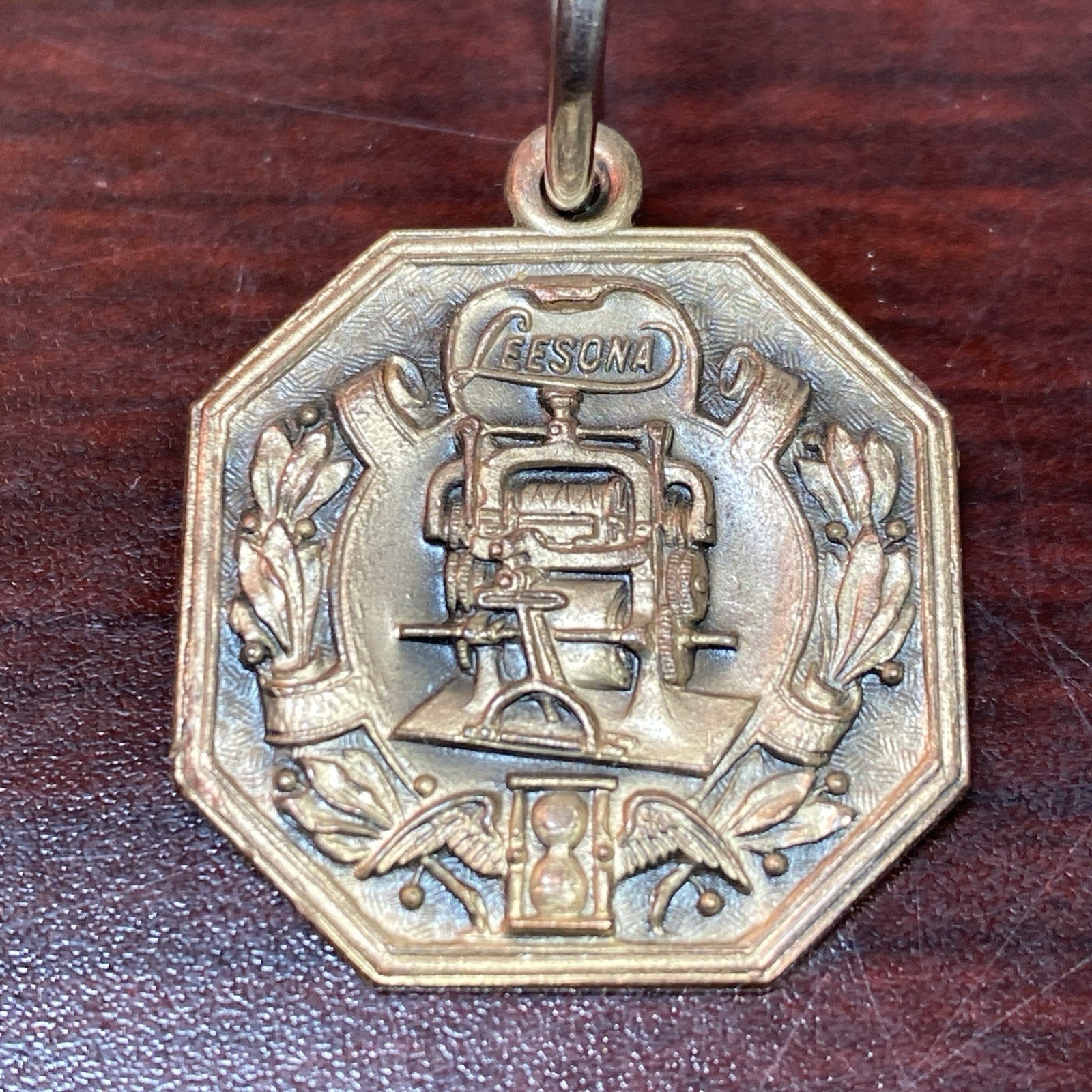 Vtg Leesona Universal Winding Co 10 Years Service Employee Award Medal Fob Tag