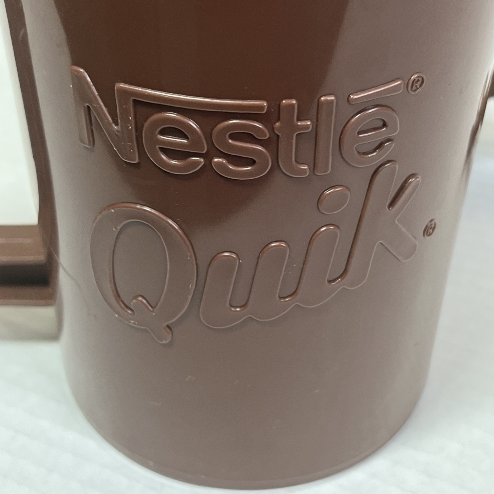 Vintage Nestle Quik Nesquik Bunny Brown Plastic Chocolate Milk Mixer Pitcher