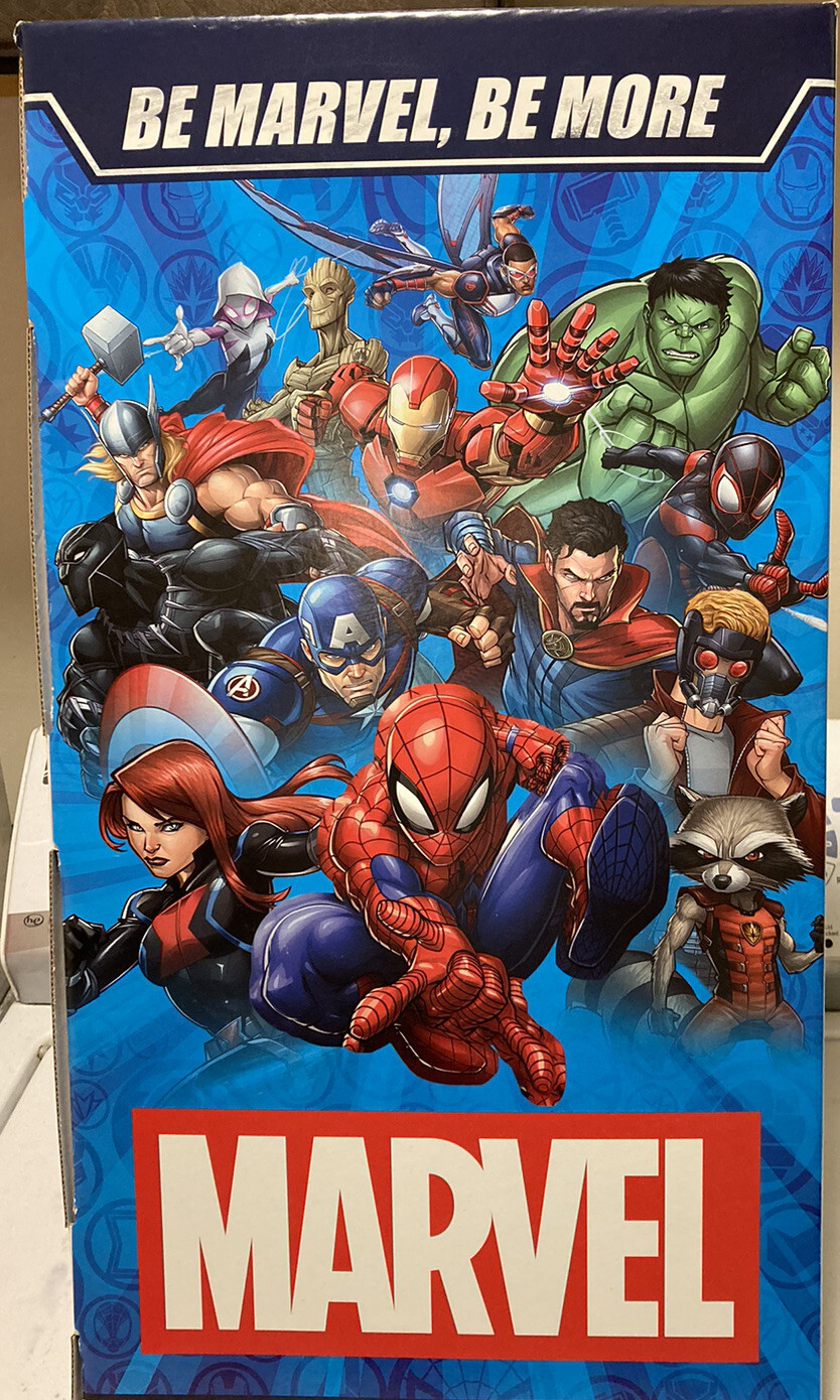 MARVEL-AVENGERS TOYS R US Exclusive 3-D Display Sign (28″ TALL)