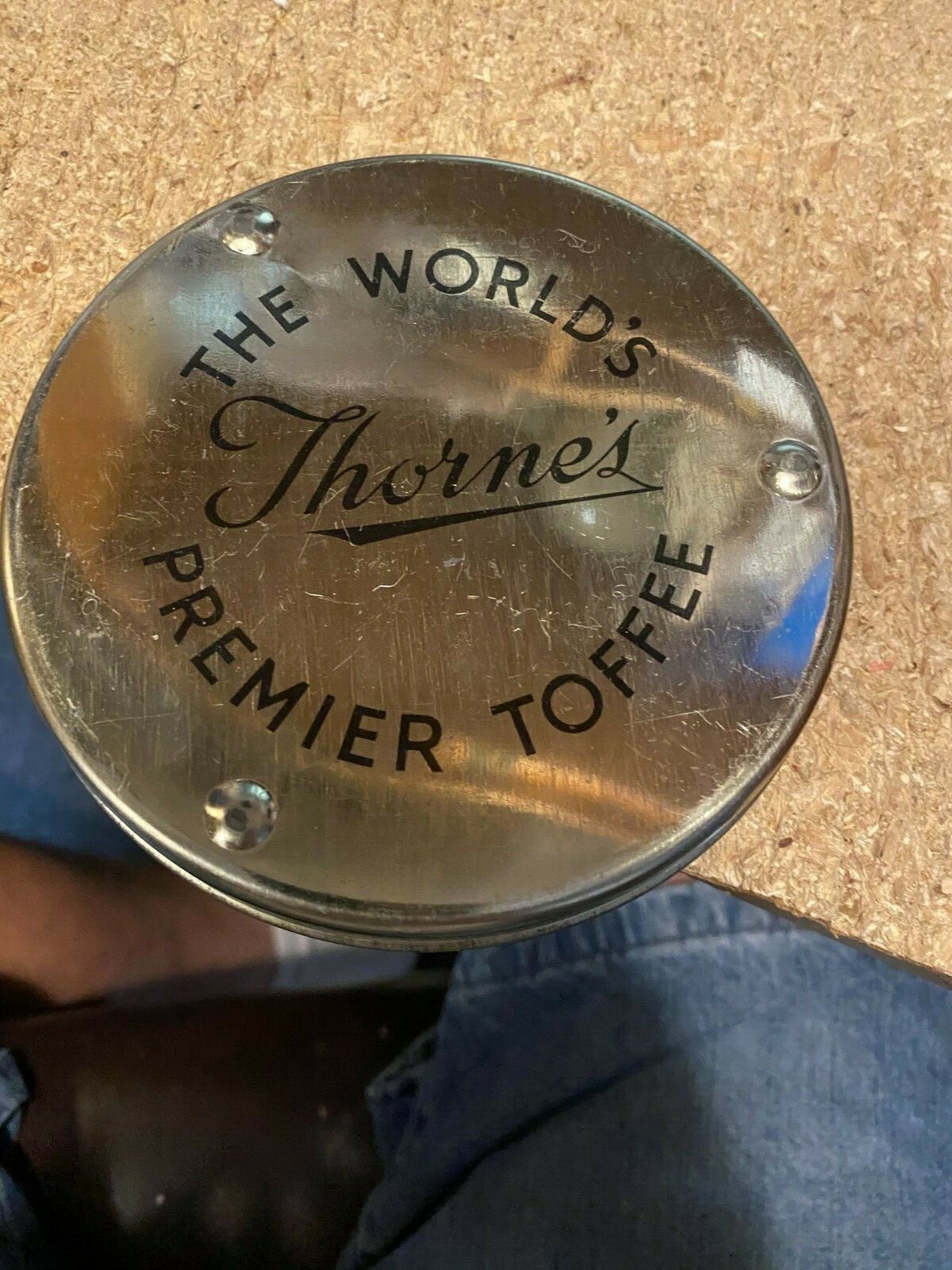 CANADIAN MOUNTIE—THORNE’S ROUND TIN