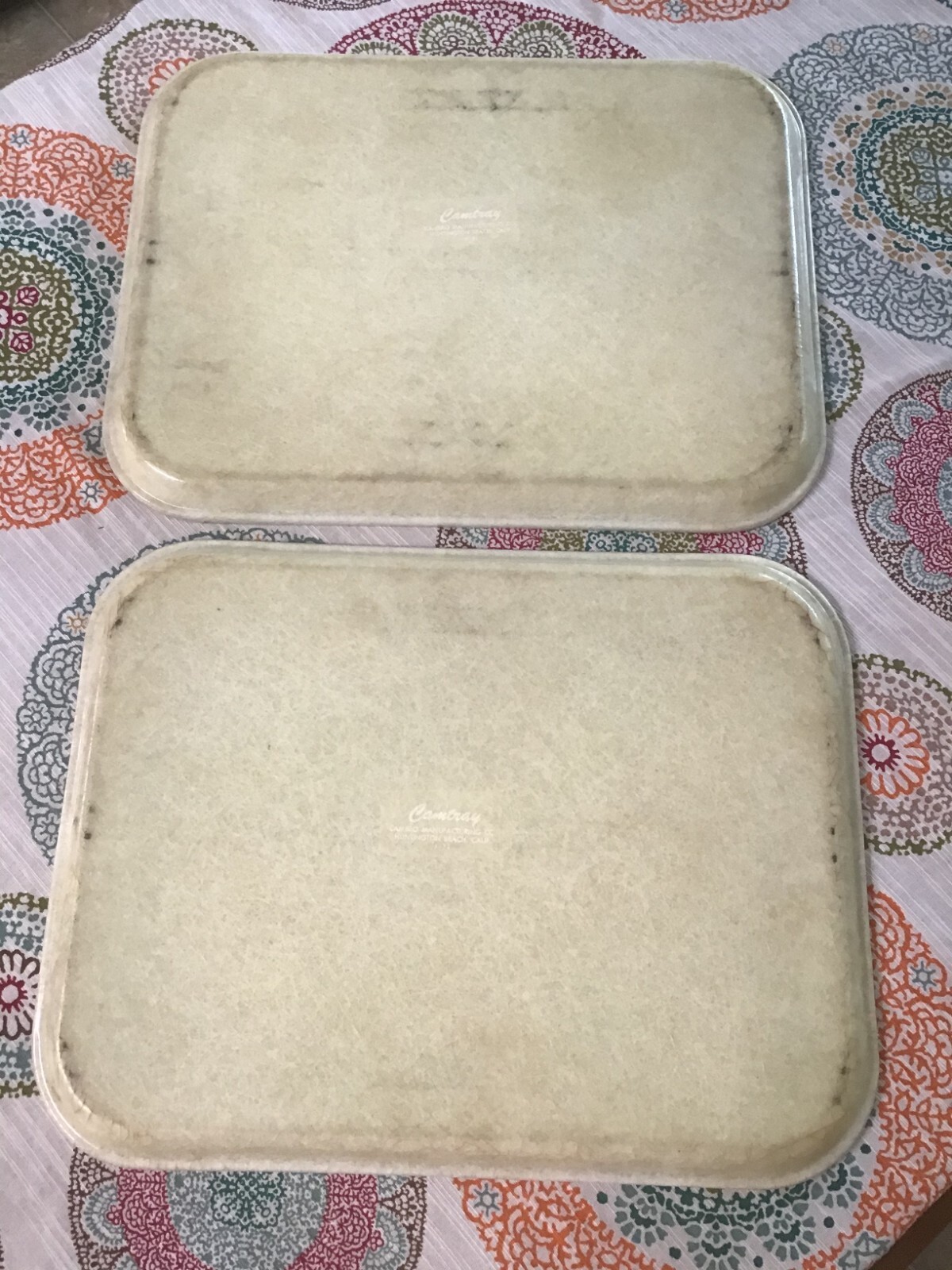 Pair Vintage Tropicana Village 18″ Camtray Cambro Advertising Fiberglass 710A
