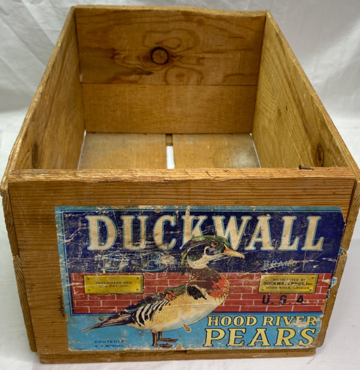 Duckwall Brothers Hood River Pears Oregon Wooden Fruit Crate Box Wood Duck