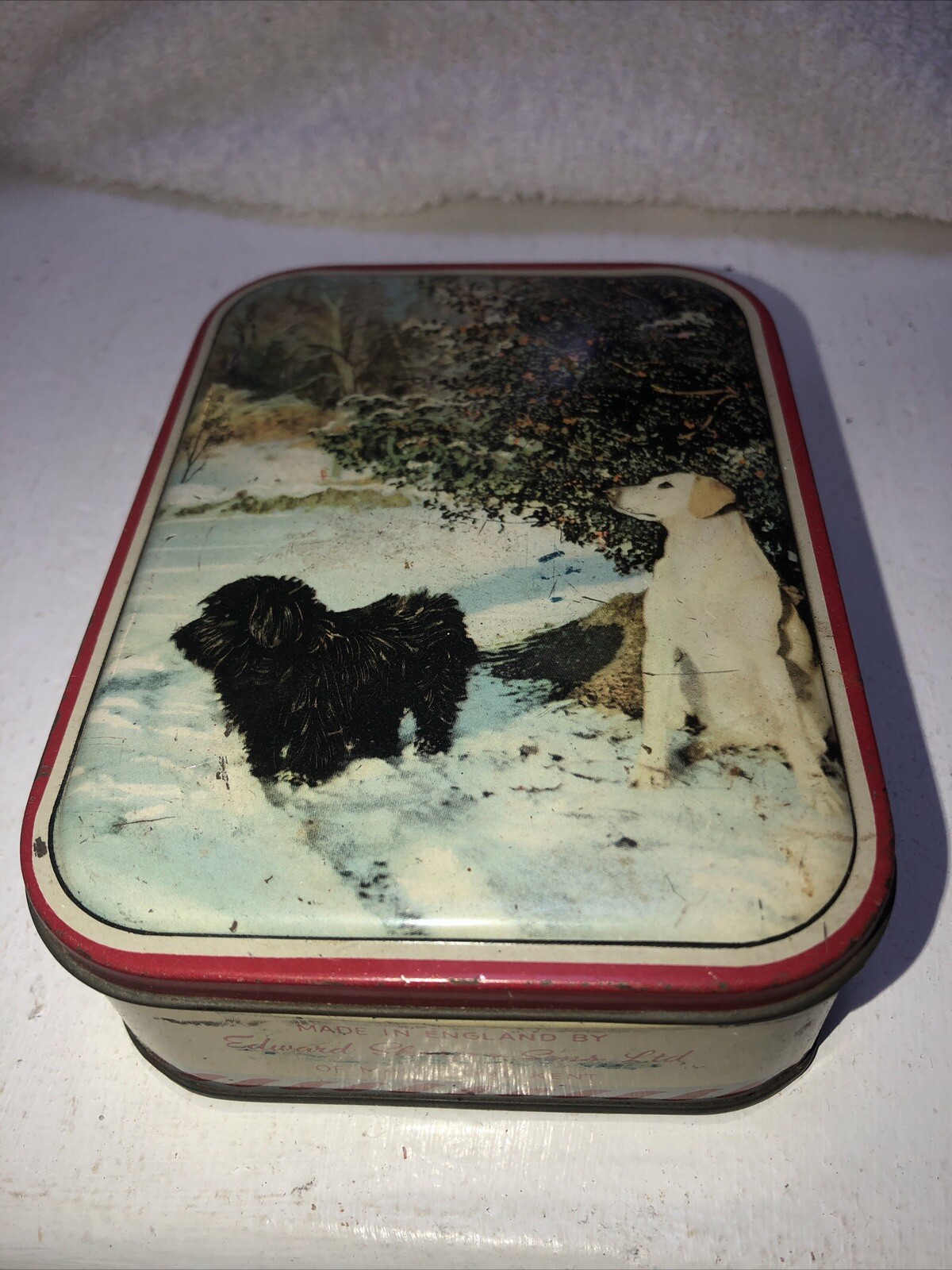 VINTAGE EDWARD SHARPS TOFFEE ENGLAND PUPPY DOG CANDY TIN HOW TO TRAIN YOUR DOG