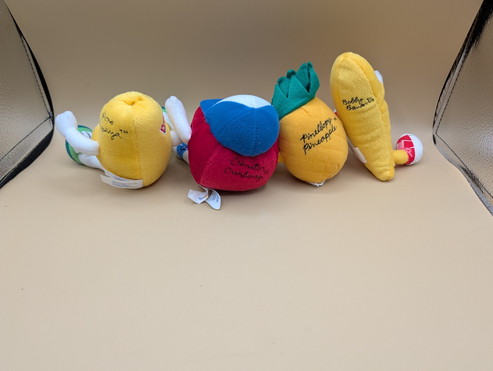 Dole Fruit 1999 Lot of 4 Plush Banana Cranberry Pineapple Papaya Mascots Vintage