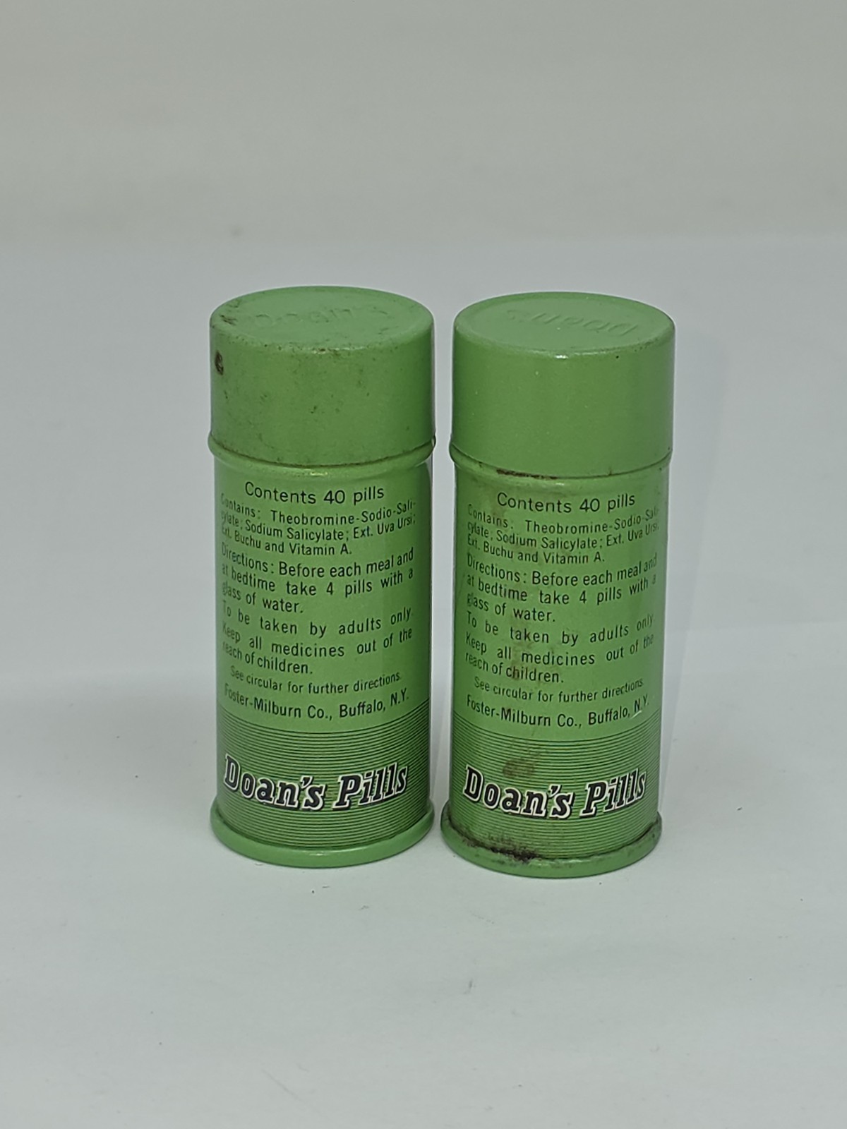 2 Vintage 2.5″ Doan’s Pills Medicine Tins Mild Diuretic To The Kidneys