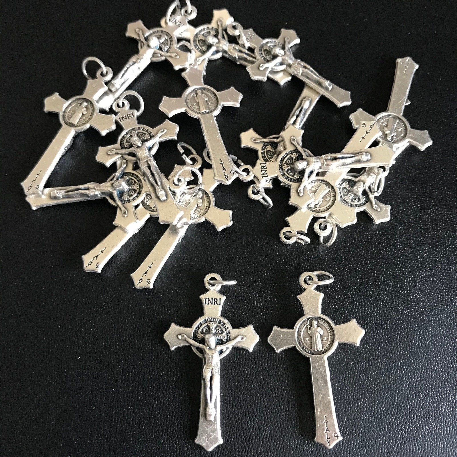 Lot of 20! 1.5″ Saint St.Benedict Silver Rosary Crucifix Cross Pendants – Italy