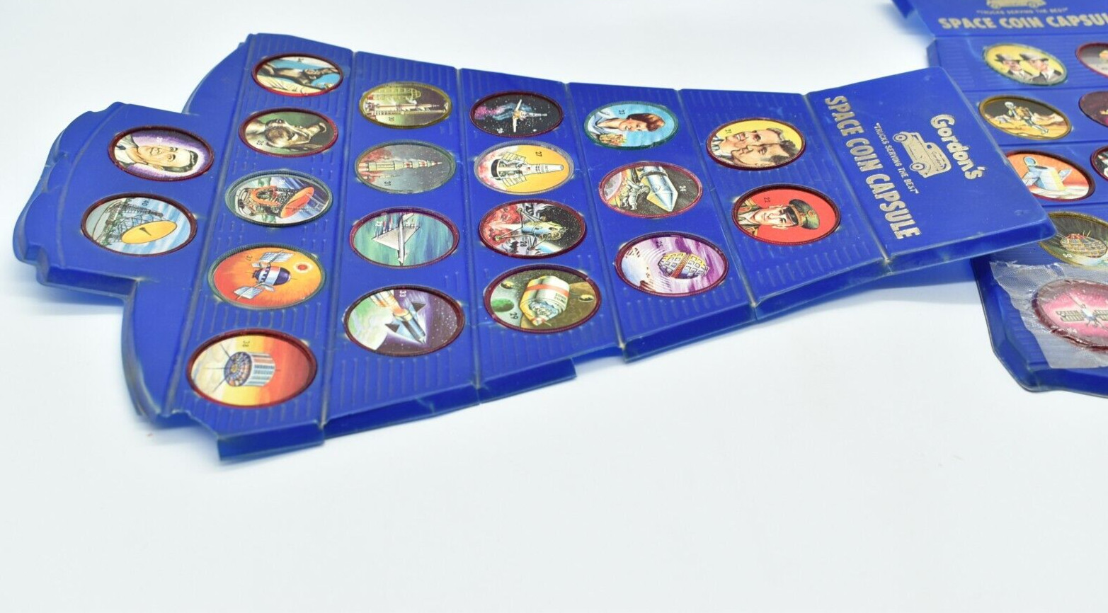 Gordon’s Potato Chips – SPACE MAGIC COINS IN CAPSULES x 3, 1960’s, Complete Set!